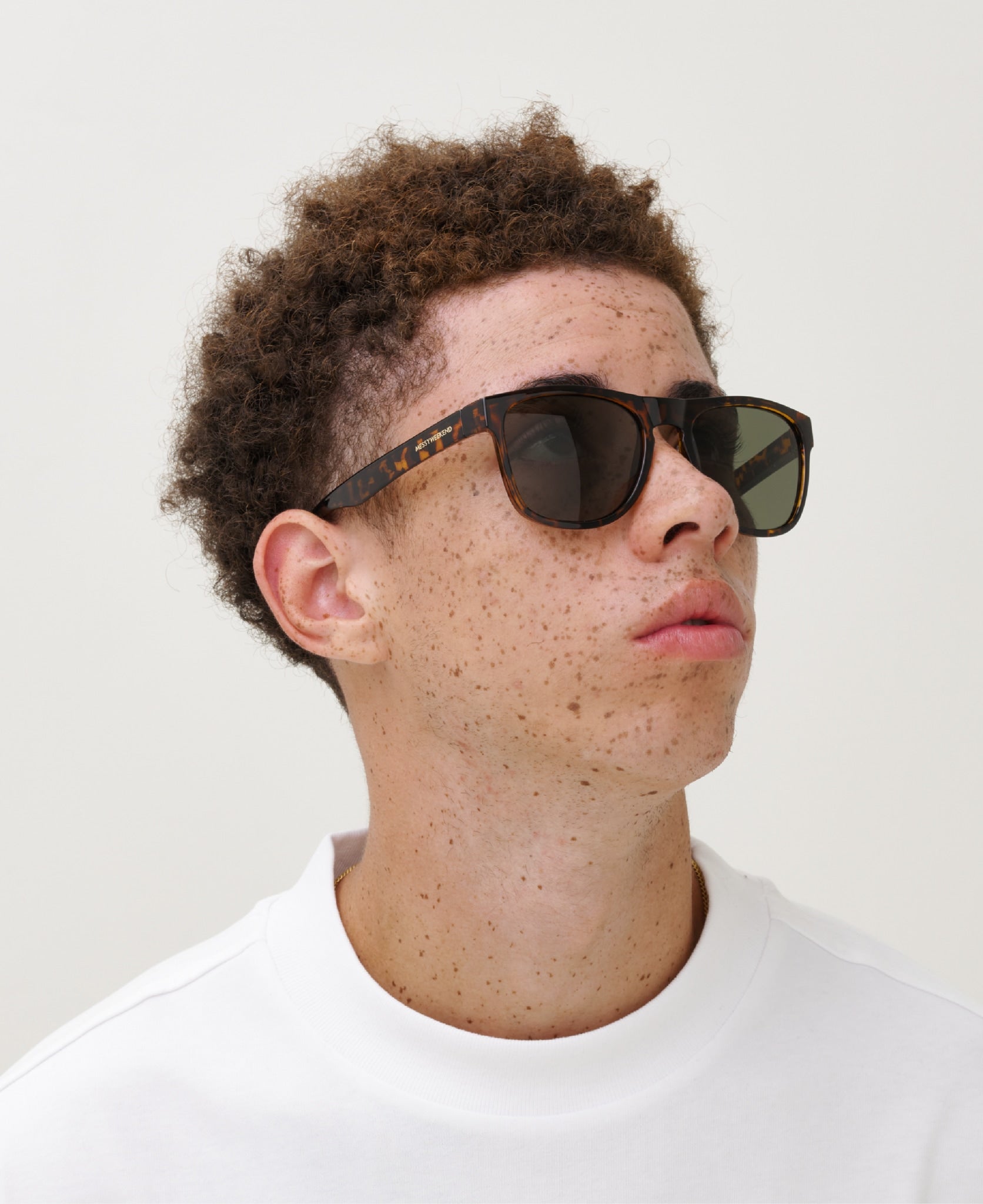 messyweekend-makalu-sonnenbrille-tortoise-green-sport image 3
