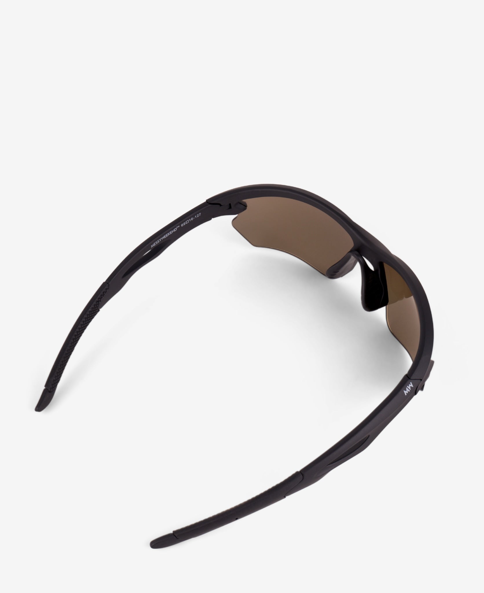 messyweekend-rate-black-sunset-sport-sonnenbrille image 6