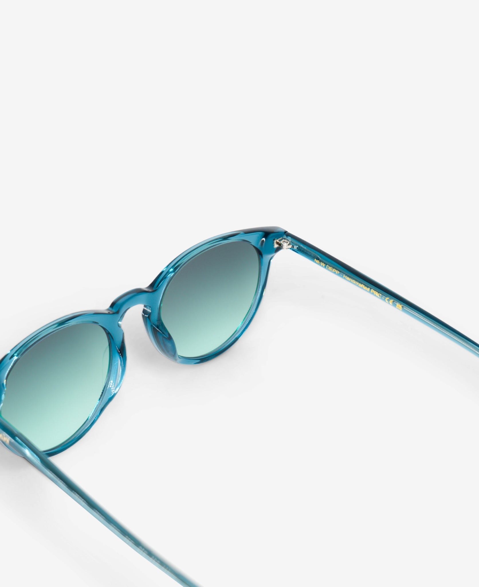 messyweekend-new-depp-sonnenbrille-turquoise-gradient-green image 5