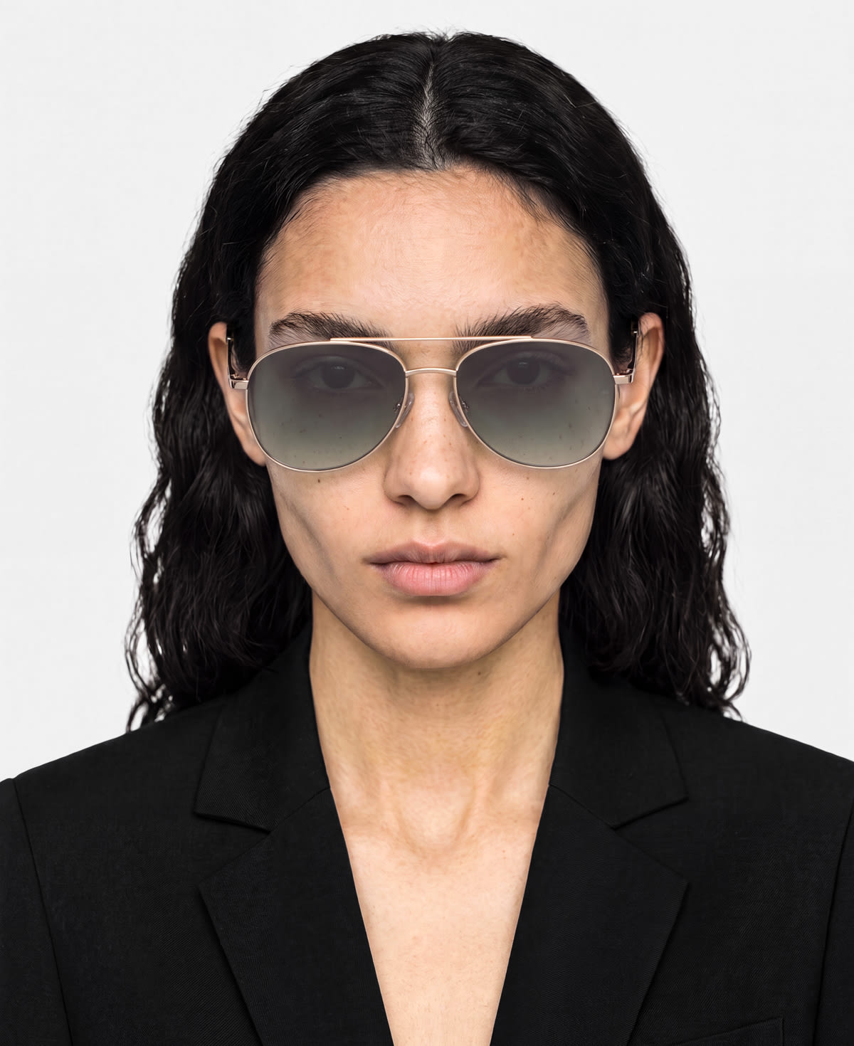 messyweekend-sain-sonnenbrille-shiny-gold-deep-green-gradient image 2