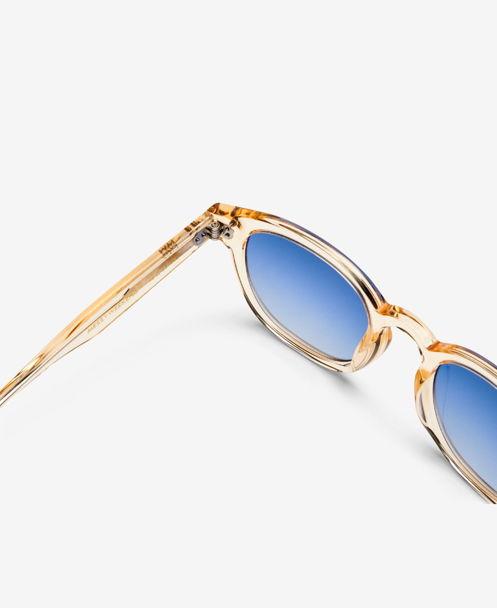 messyweekend-bille-champagne-blue-sonnenbrille image 5