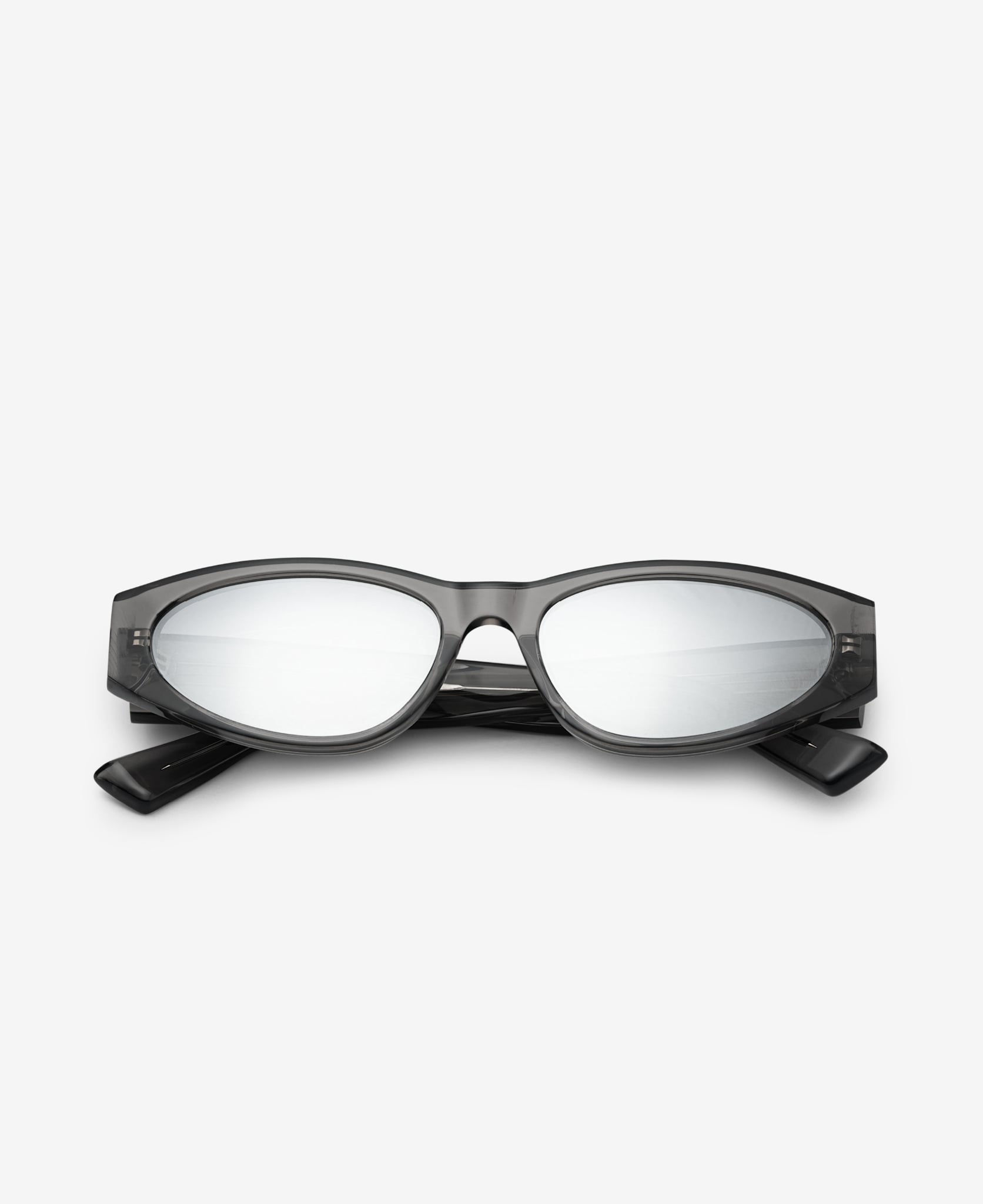 messyweekend-blade-sonnenbrille-transparent-grey-silver-mirrored image 3