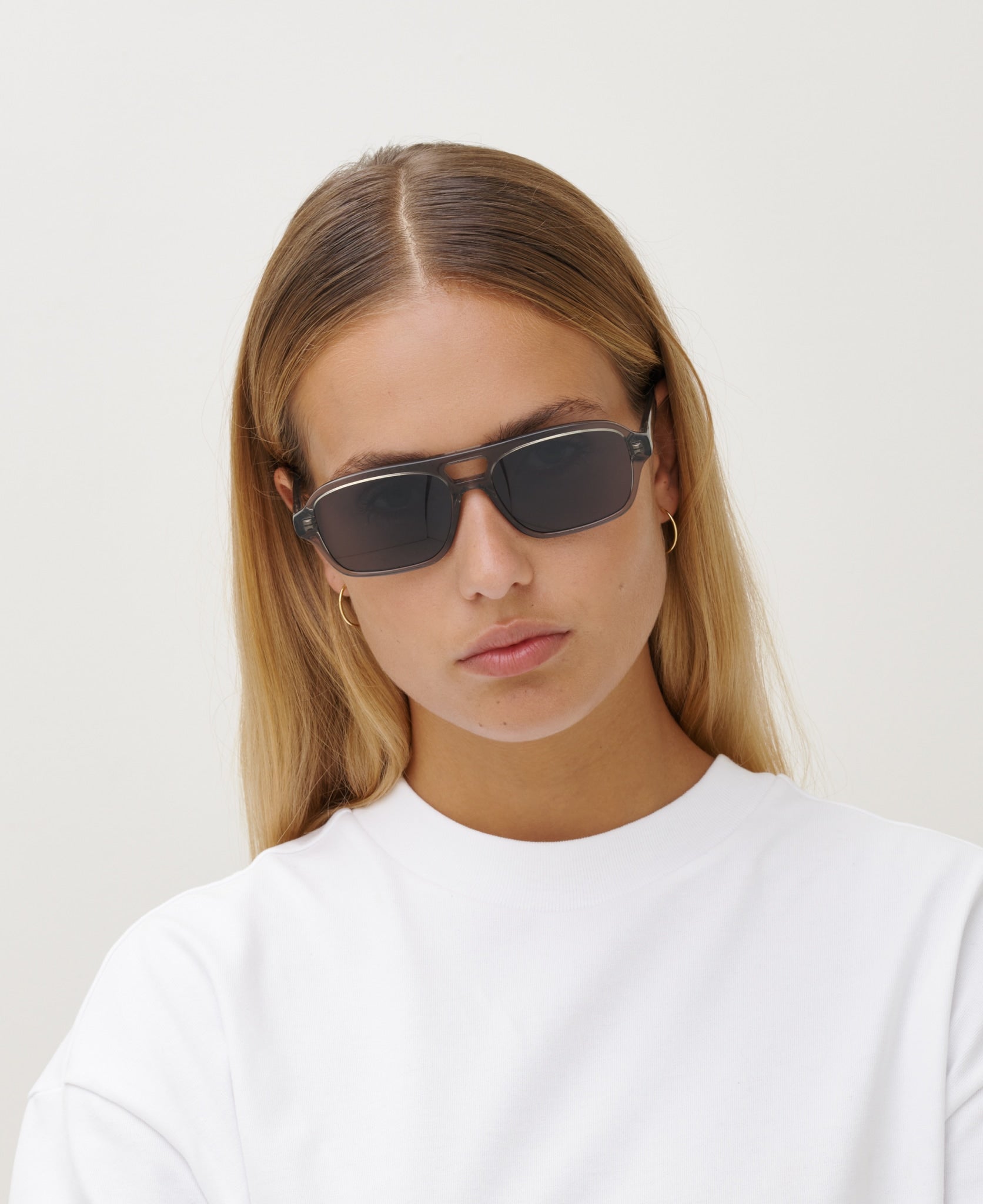 messyweekend-burt-sonnenbrille-transparent-grey-grey-acetat image 4
