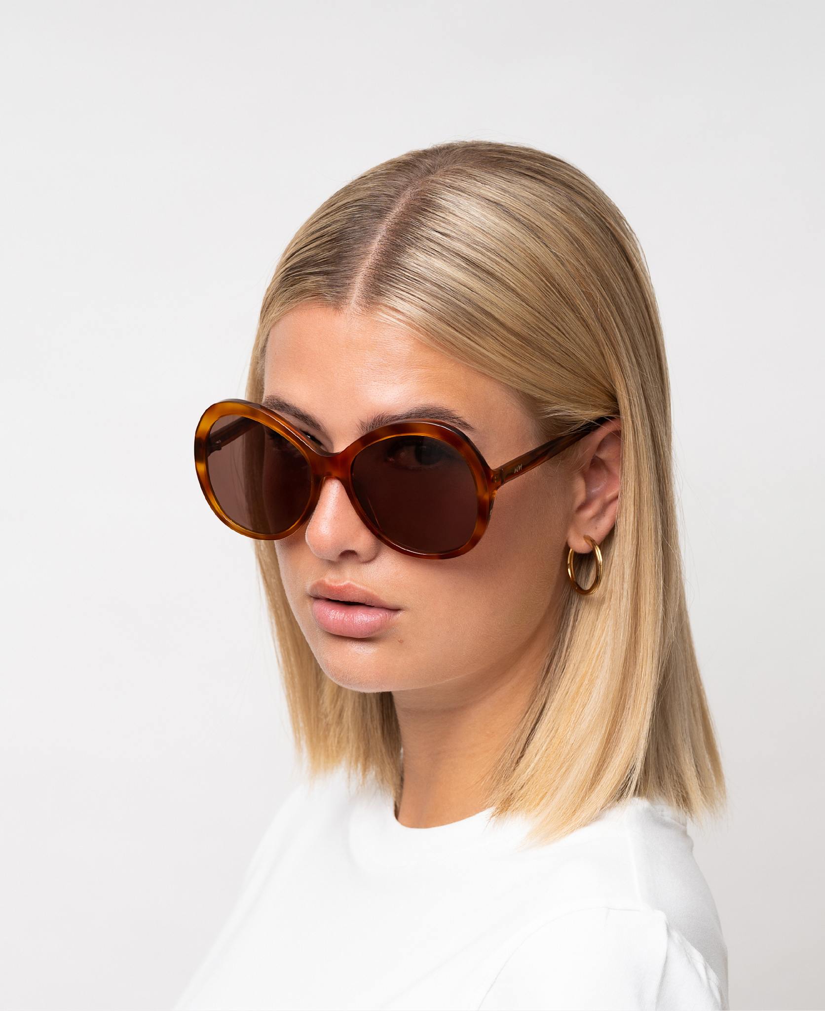 messyweekend-olivia-sonnenbrille-havana-brown-rund-oversize image 6