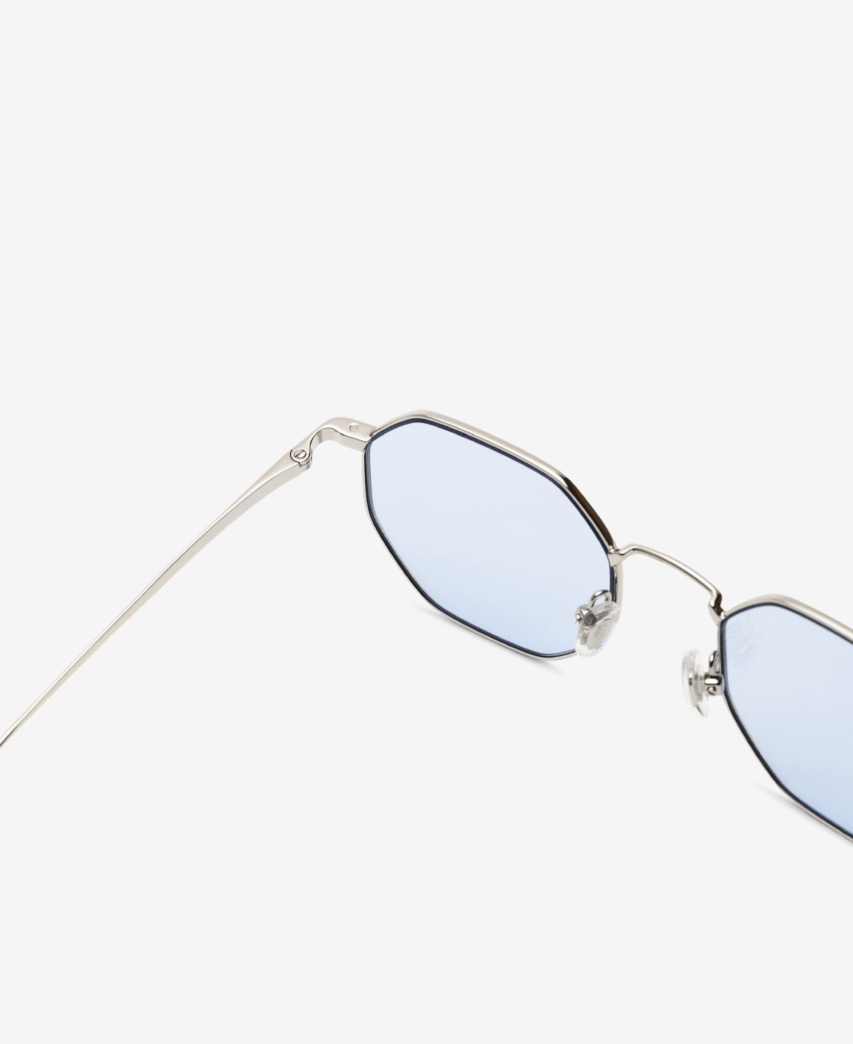 messyweekend-liam-optics-blaulichtbrille-silver-blue-tint image 3