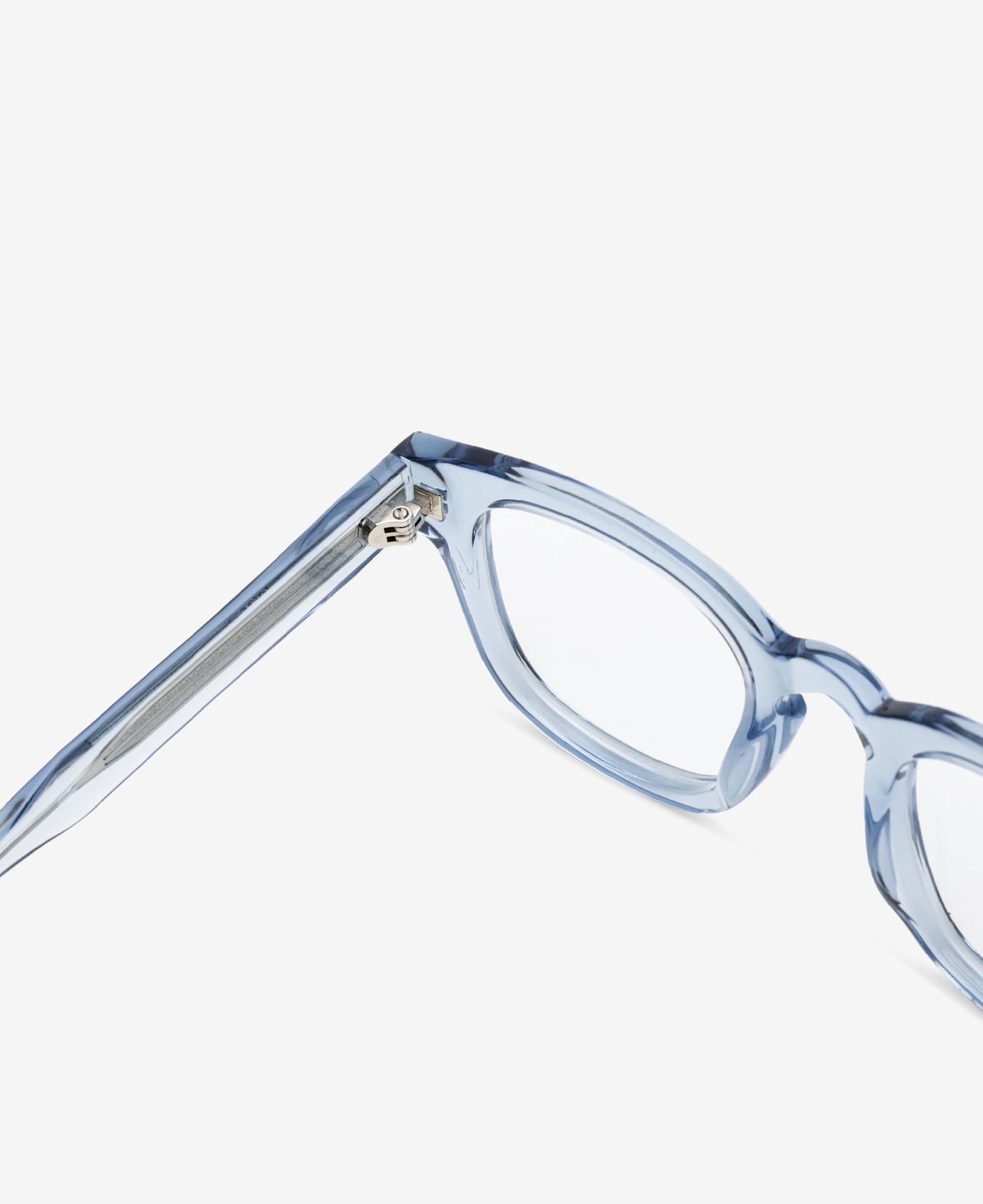 messyweekend-austin-optics-brille-trans-blue-clear image 3
