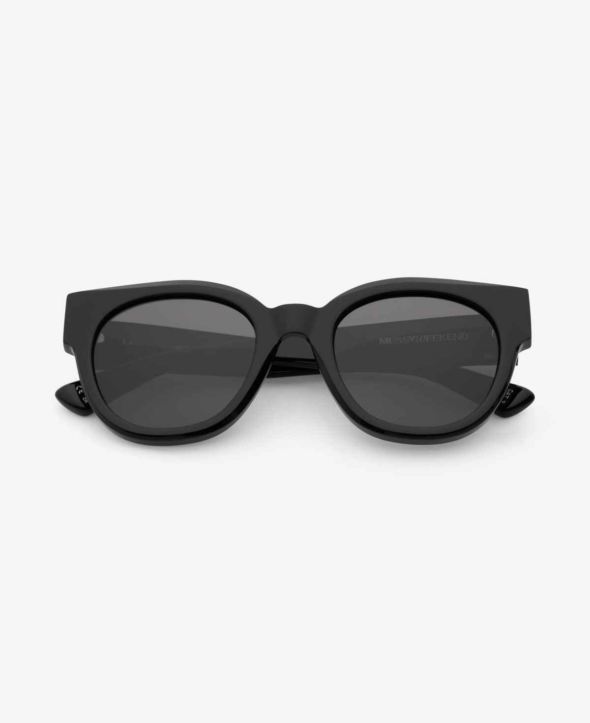 messyweekend-iona-sonnenbrille-black-deep-grey image 1