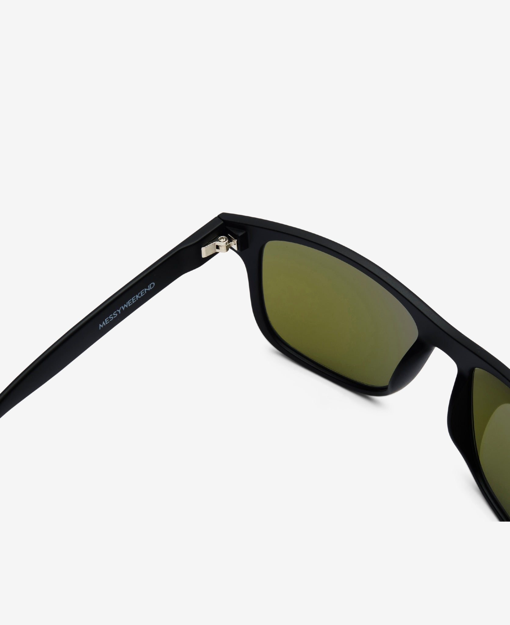 messyweekend-tempo-sport-sonnenbrille-black-blue-polarized image 5