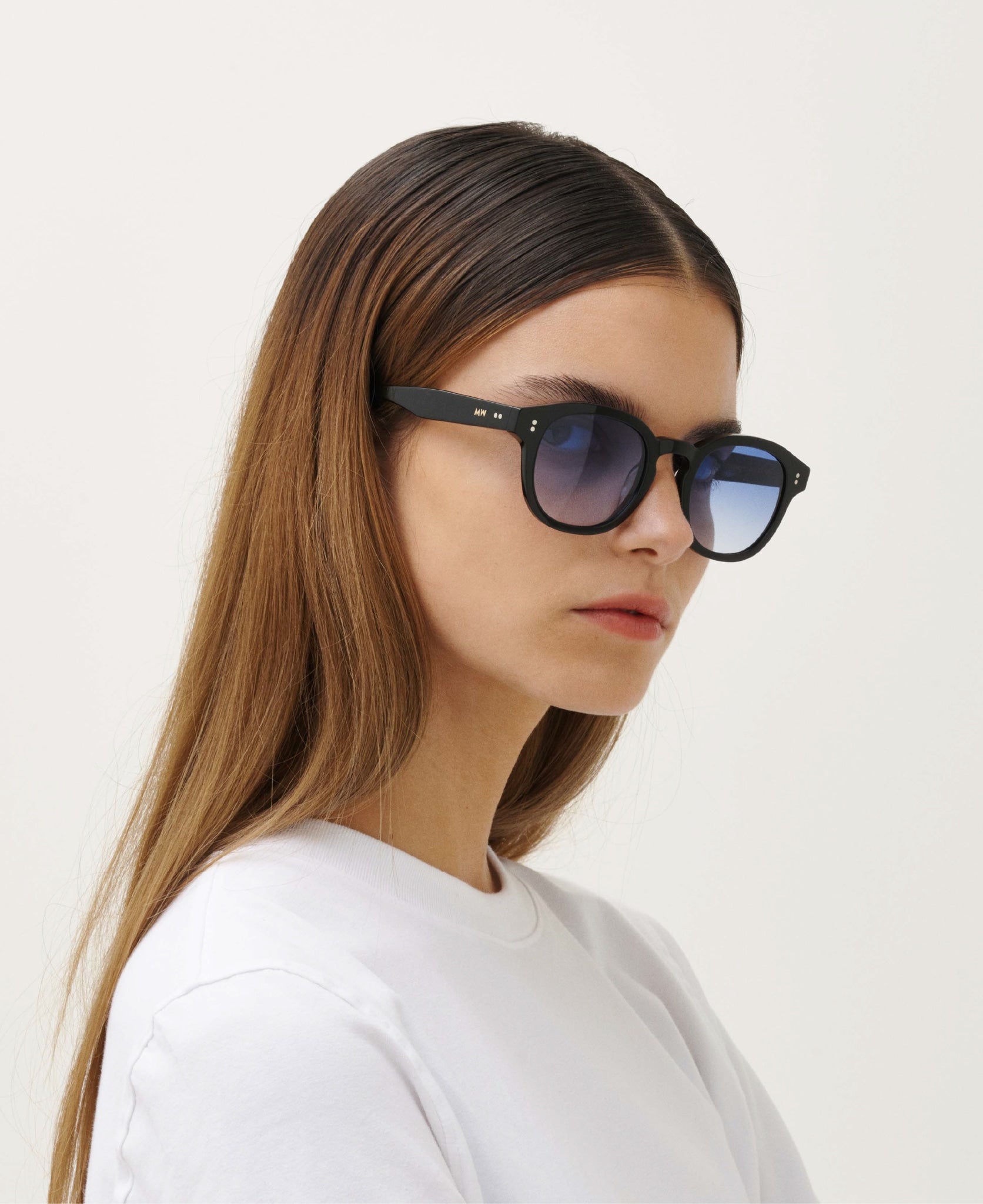 messyweekend-bille-black-gradient-blue-sonnenbrille image 3