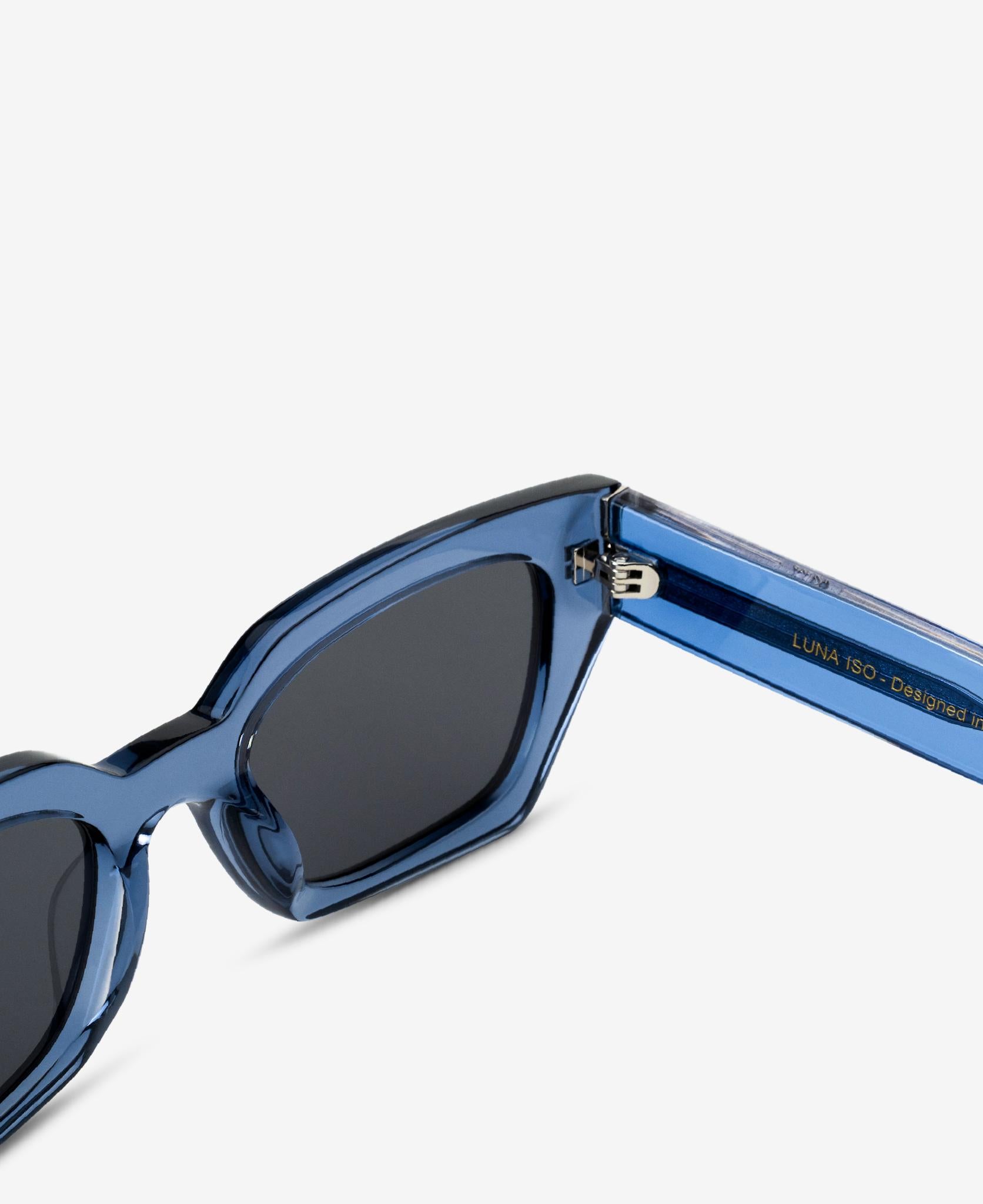 messyweekend-luna-sonnenbrille-transparent-blue-transparent-grey image 3