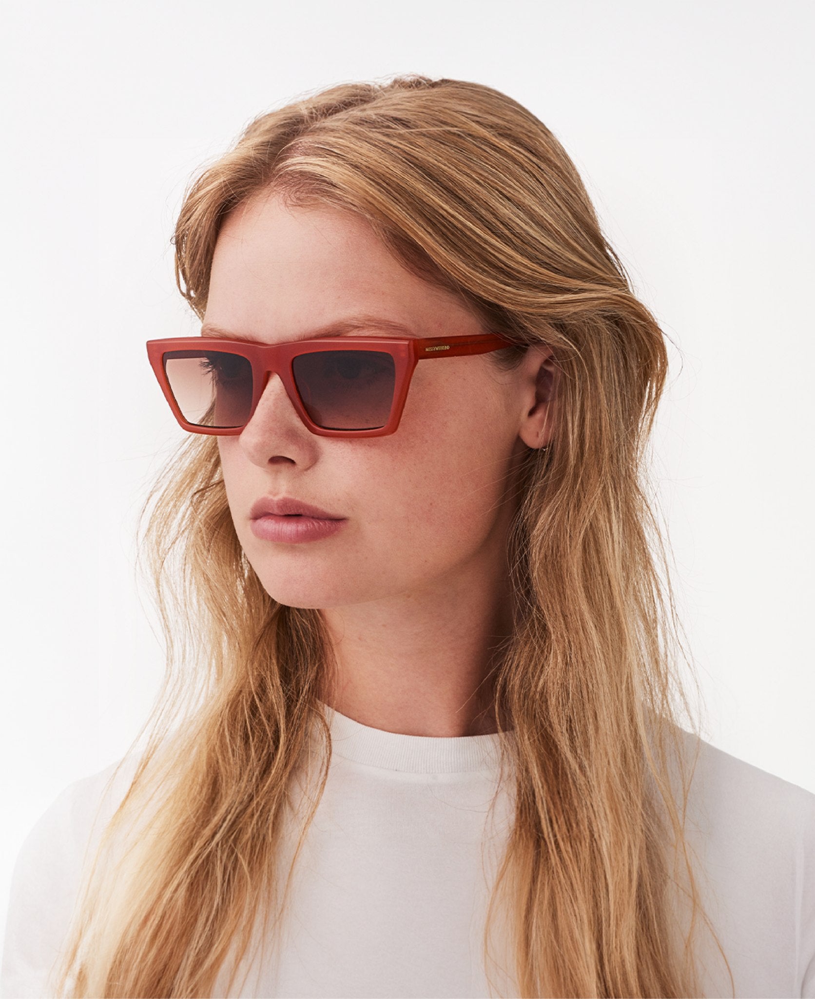 messyweekend-corey-sonnenbrille-red-brown-retro-80s image 3