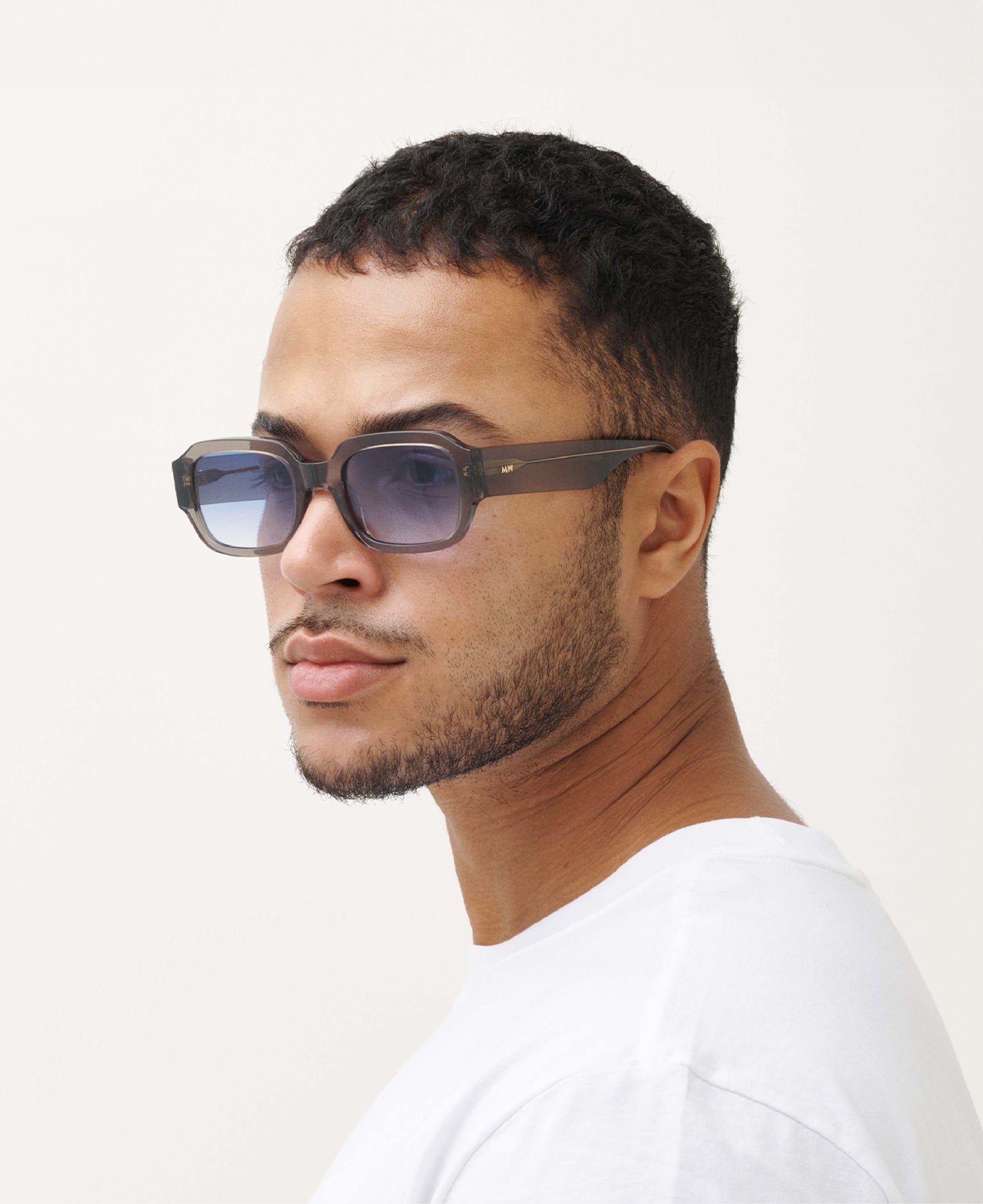 messyweekend-downey-sonnenbrille-grey-crystal-blue image 3