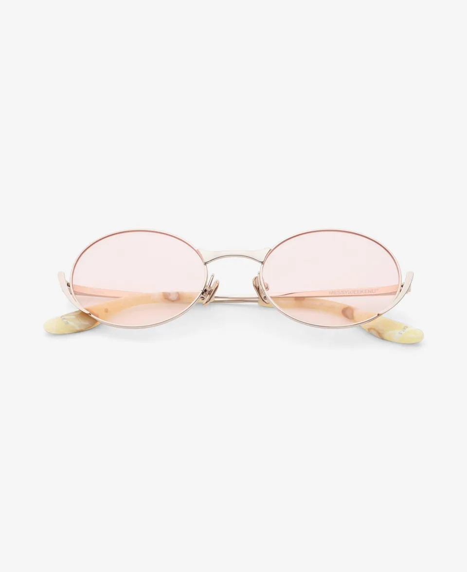 messyweekend-nomi-sonnenbrille-shiny-gold-soft-pink image 1