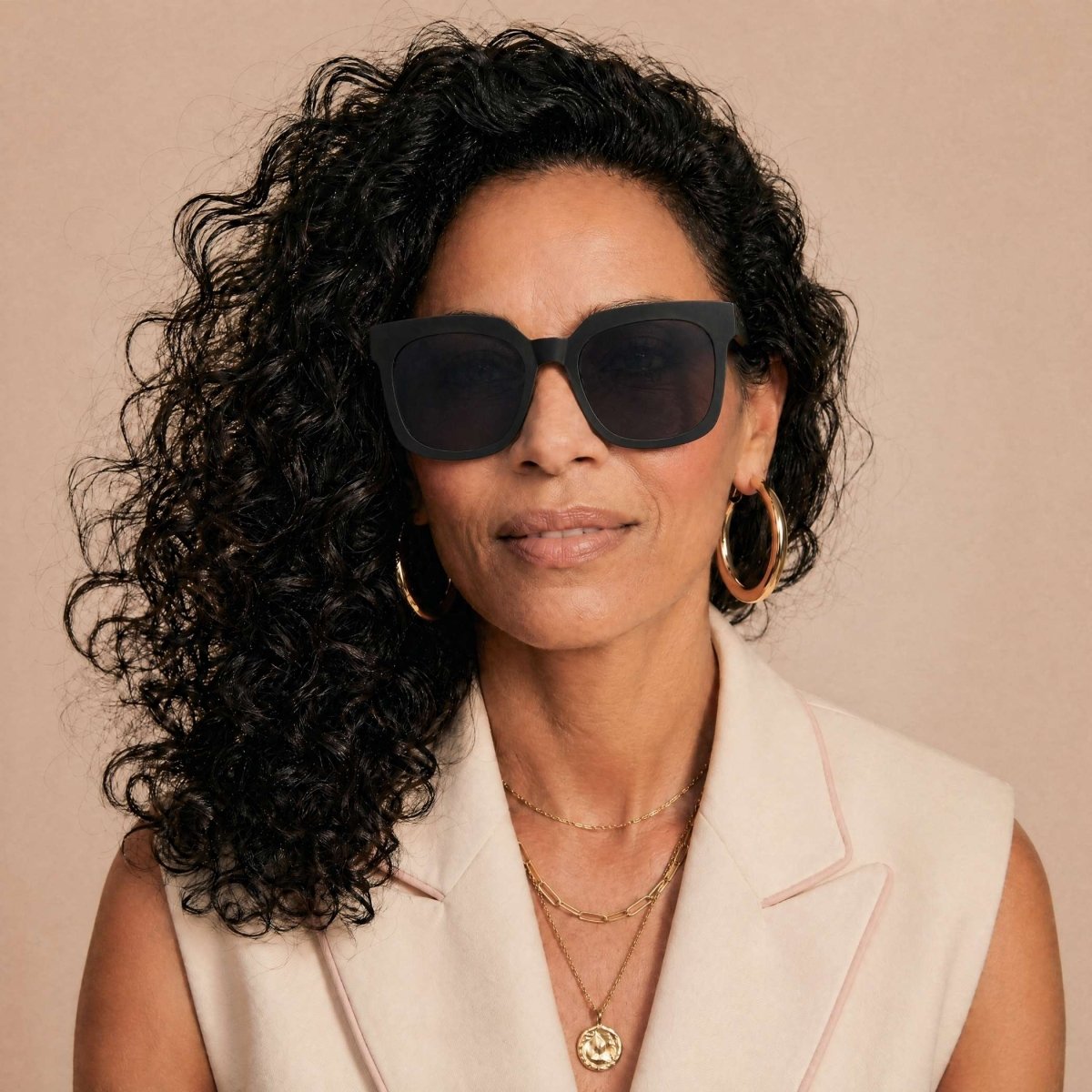 rau-readers-bazaar-multifokale-sonnenbrille-001-black-matte image 2