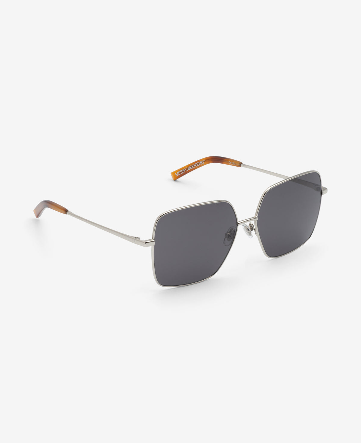 messyweekend-arel-shiny-silver-deep-grey-navigator-sonnenbrille image 5