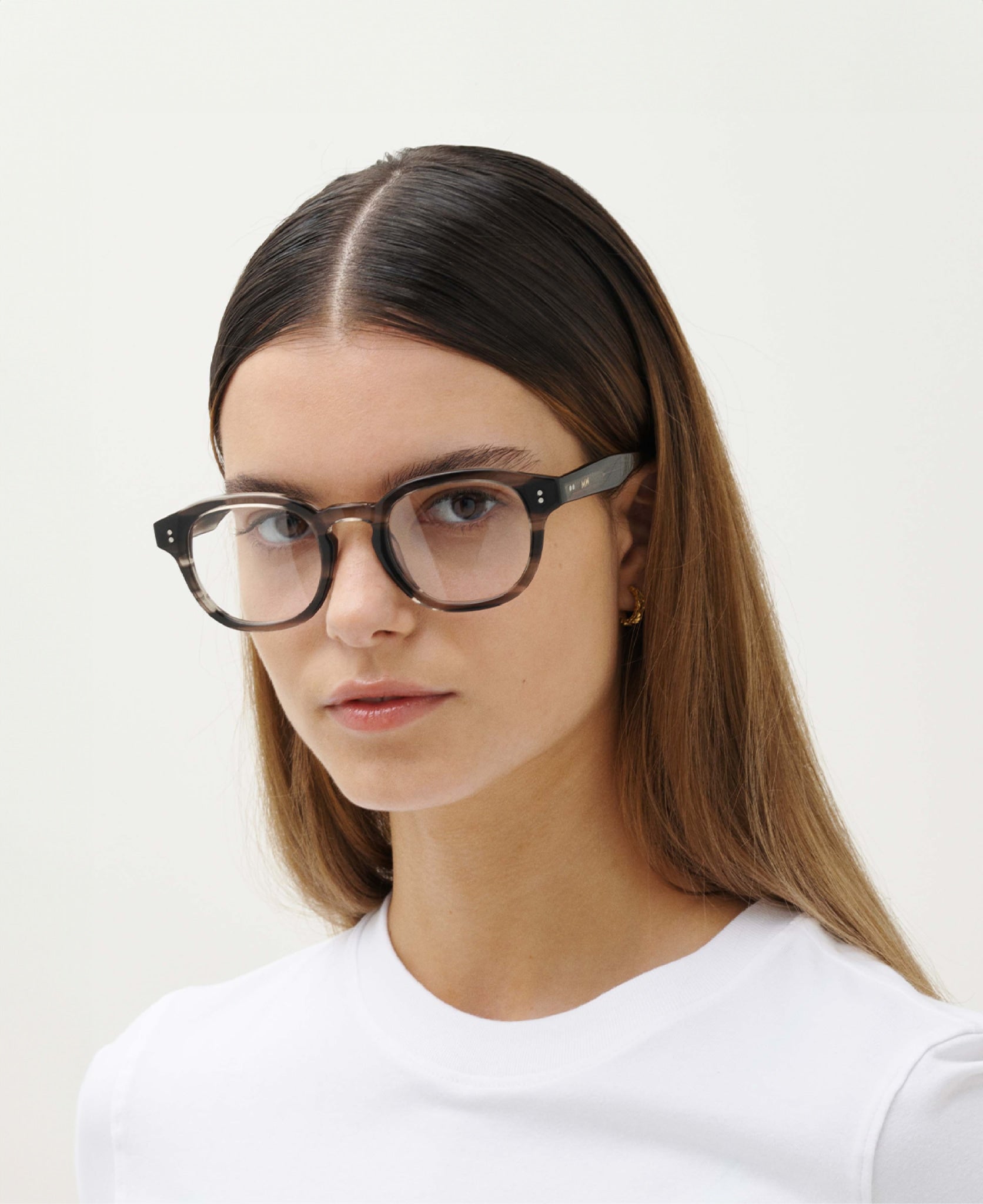 messyweekend-bille-optics-blaulichtbrille-cloudy-grey-clear image 4