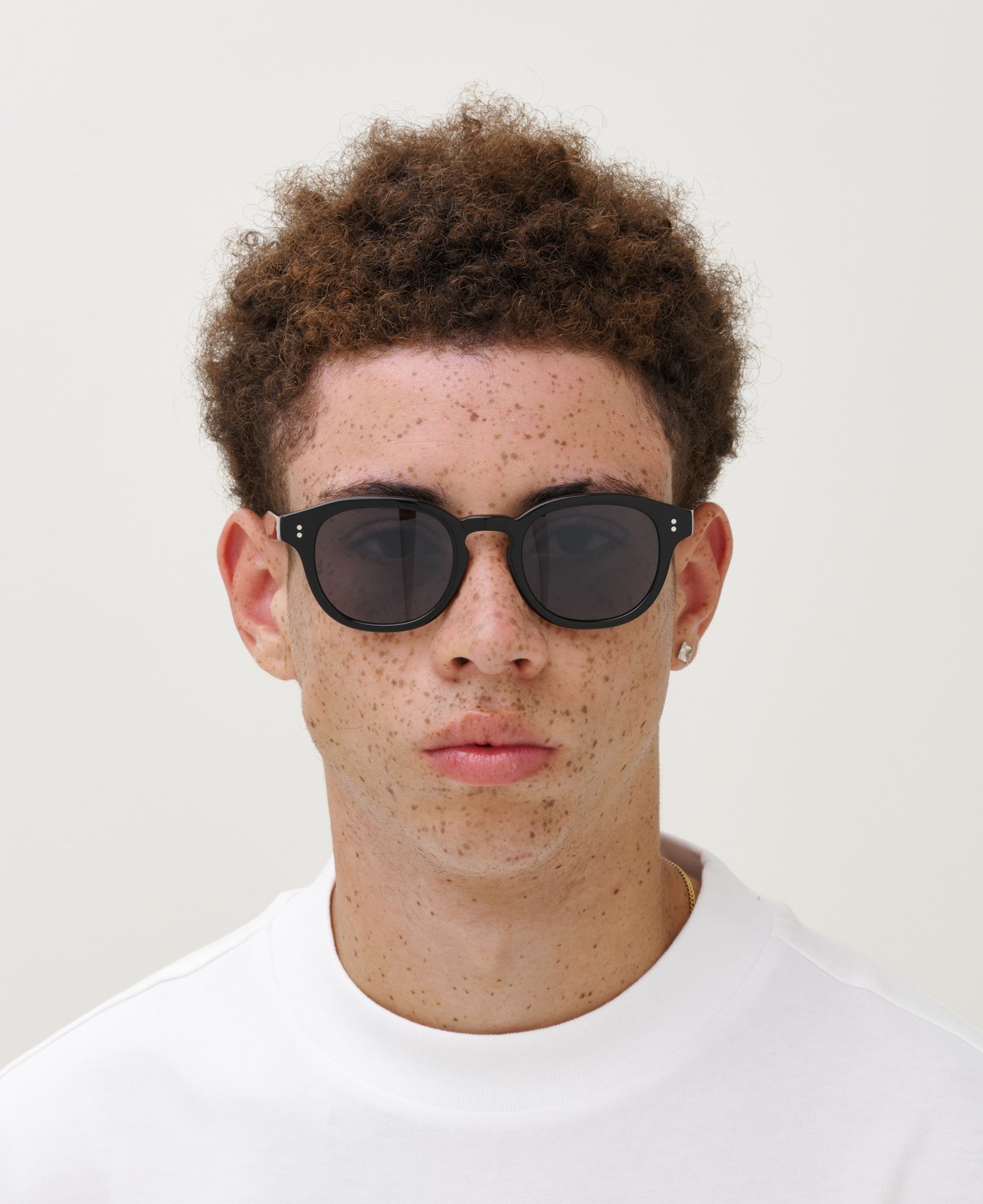 messyweekend-bille-sonnenbrille-black-grey image 3