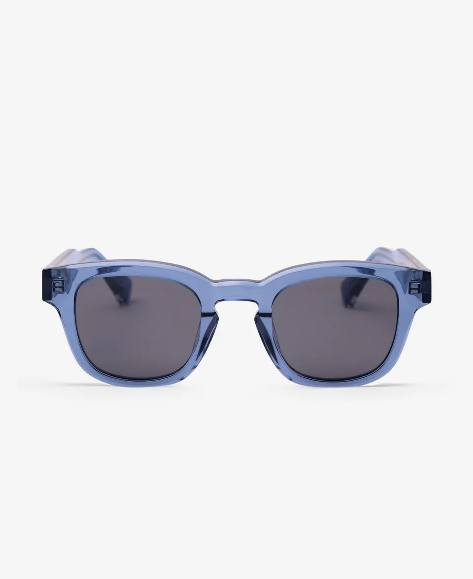 messyweekend-austin-sonnenbrille-transparent-blue-grey image 1