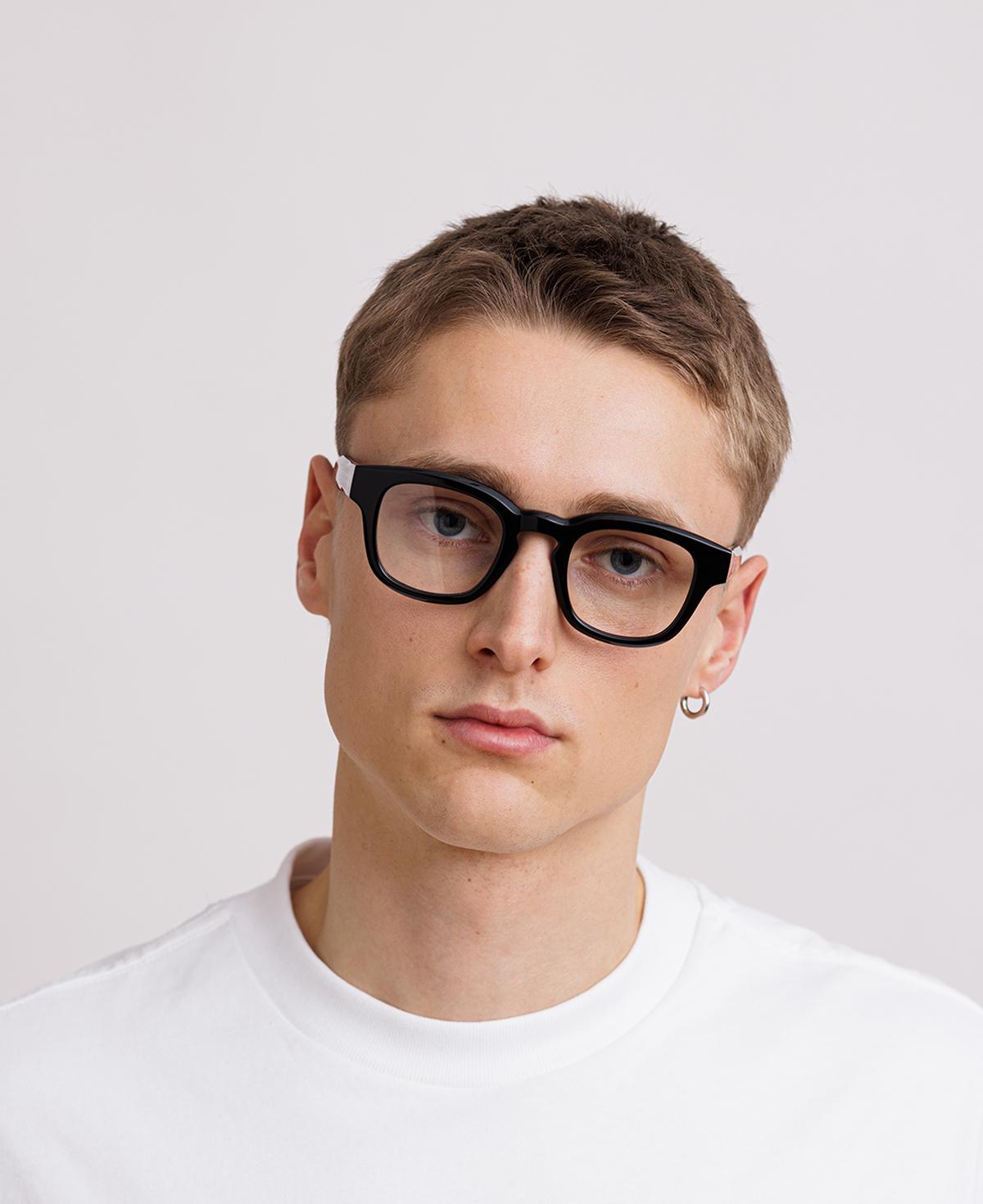 messyweekend-austin-optics-blaulichtbrille-black-clear image 6