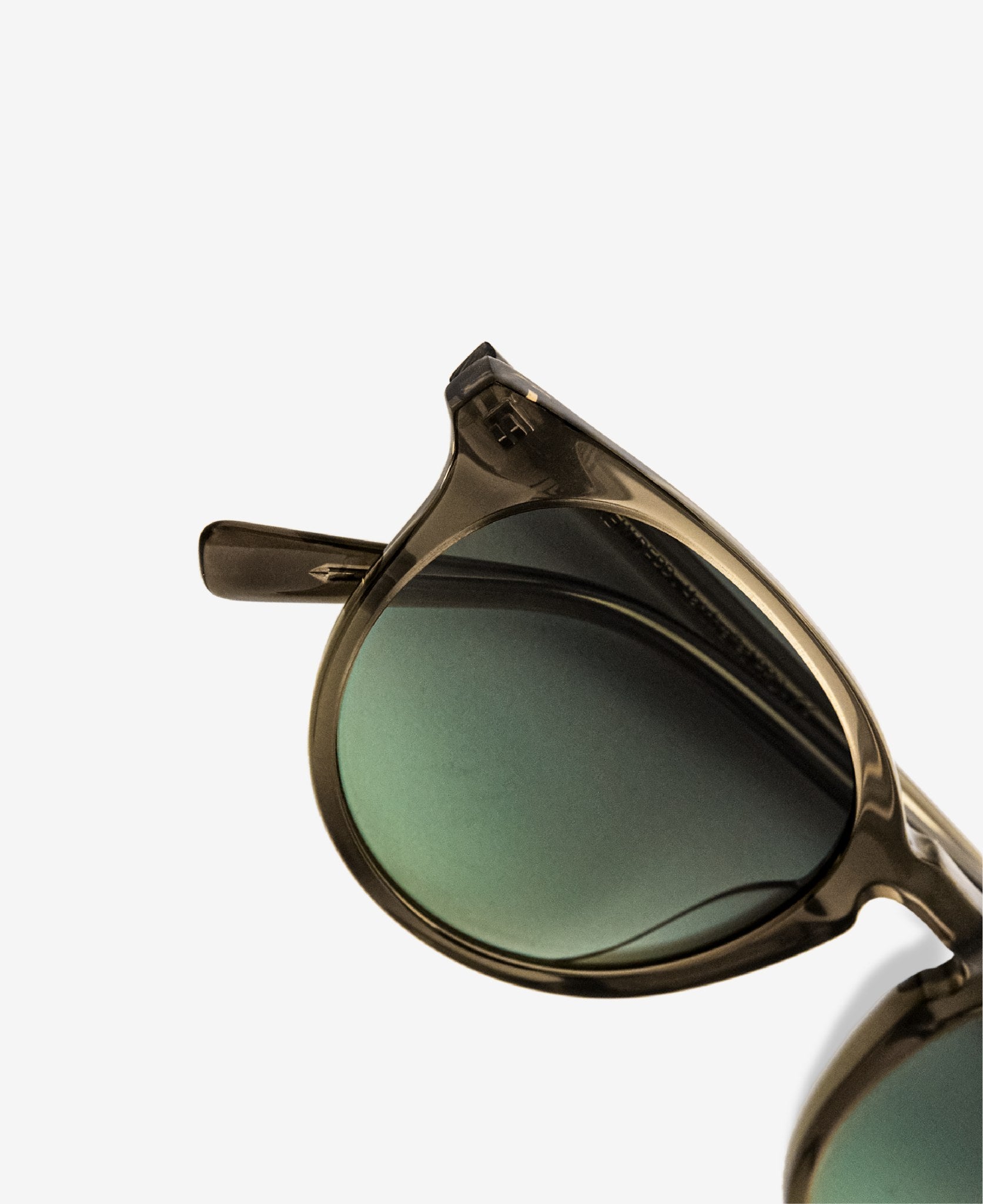 messyweekend-new-depp-sonnenbrille-bottle-green-panto-acetat image 5