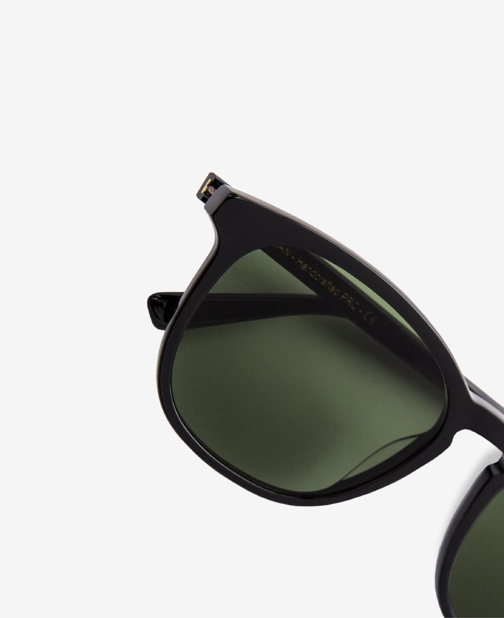 messyweekend-sean-black-green-sonnenbrille image 5