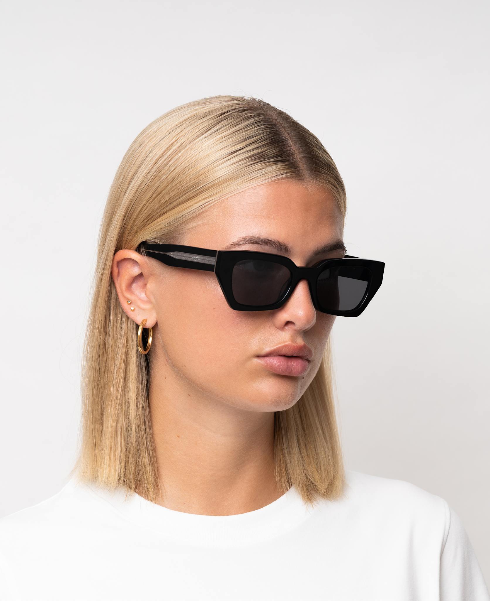 messyweekend-luna-sonnenbrille-havana-transparent-gradient-blue image 5