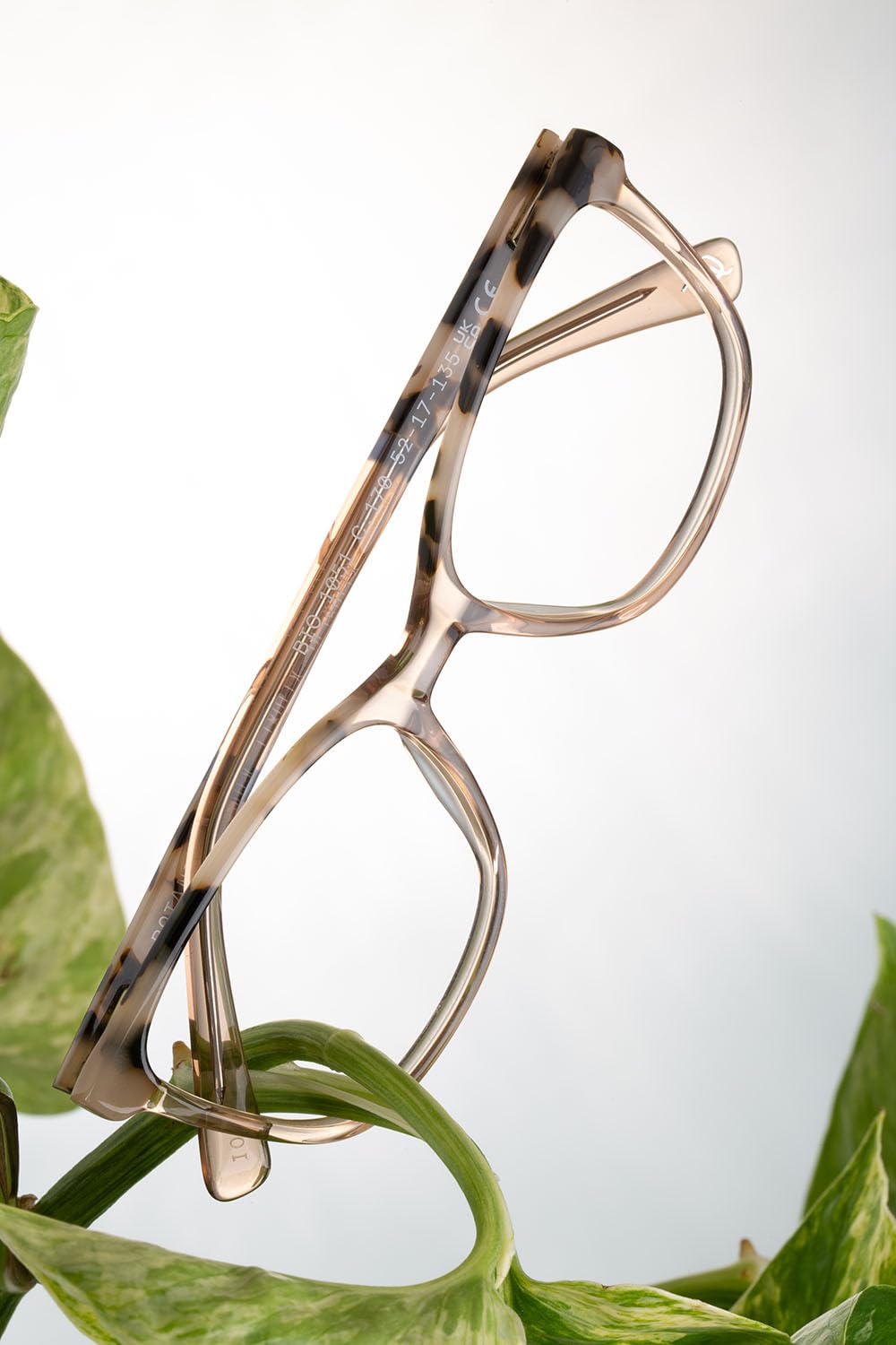 botaniq-katzenauge-brille-acetat-damen-white-tort-inkl-etui image 7