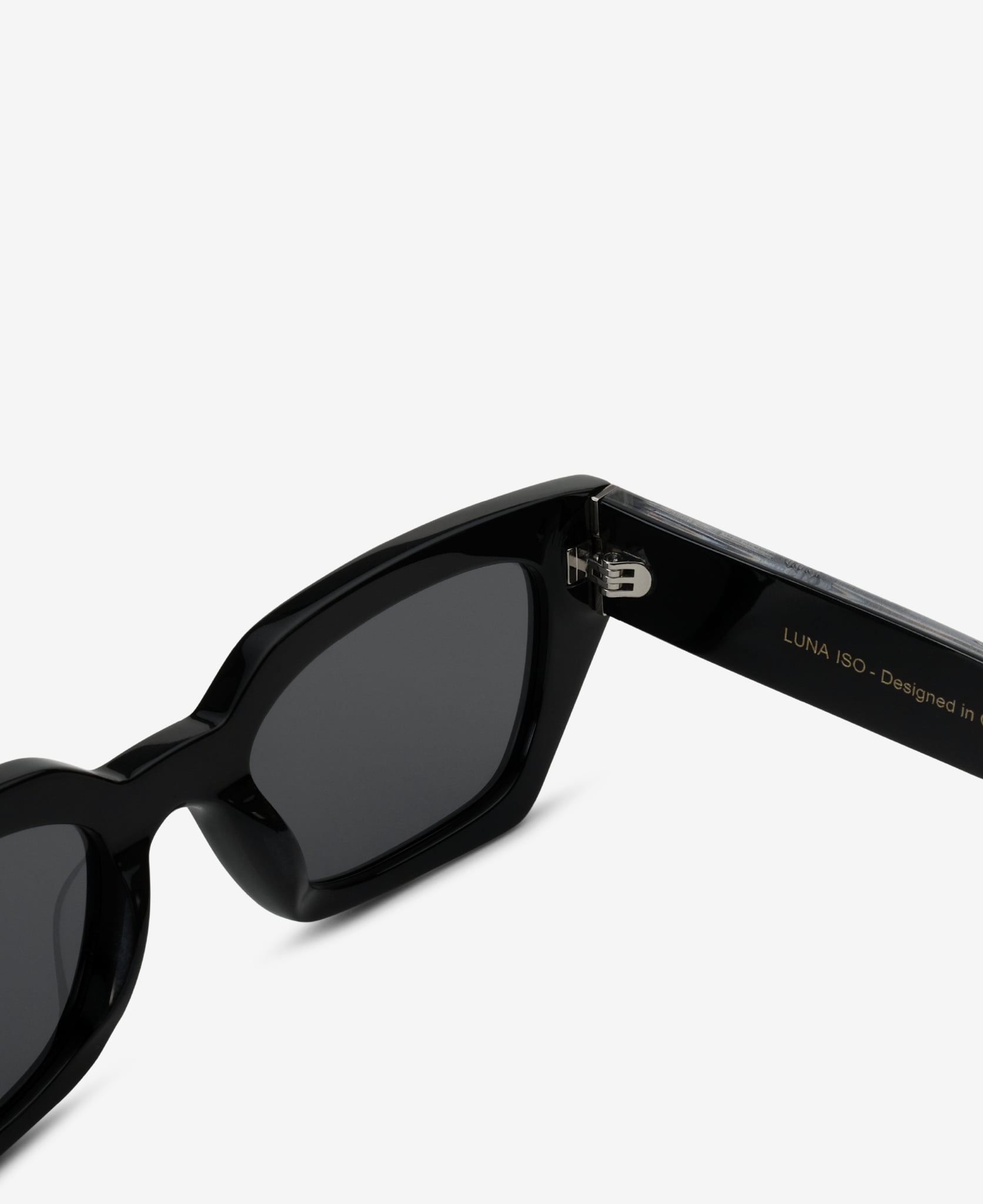 messyweekend-luna-sonnenbrille-black-transparent-grey image 3