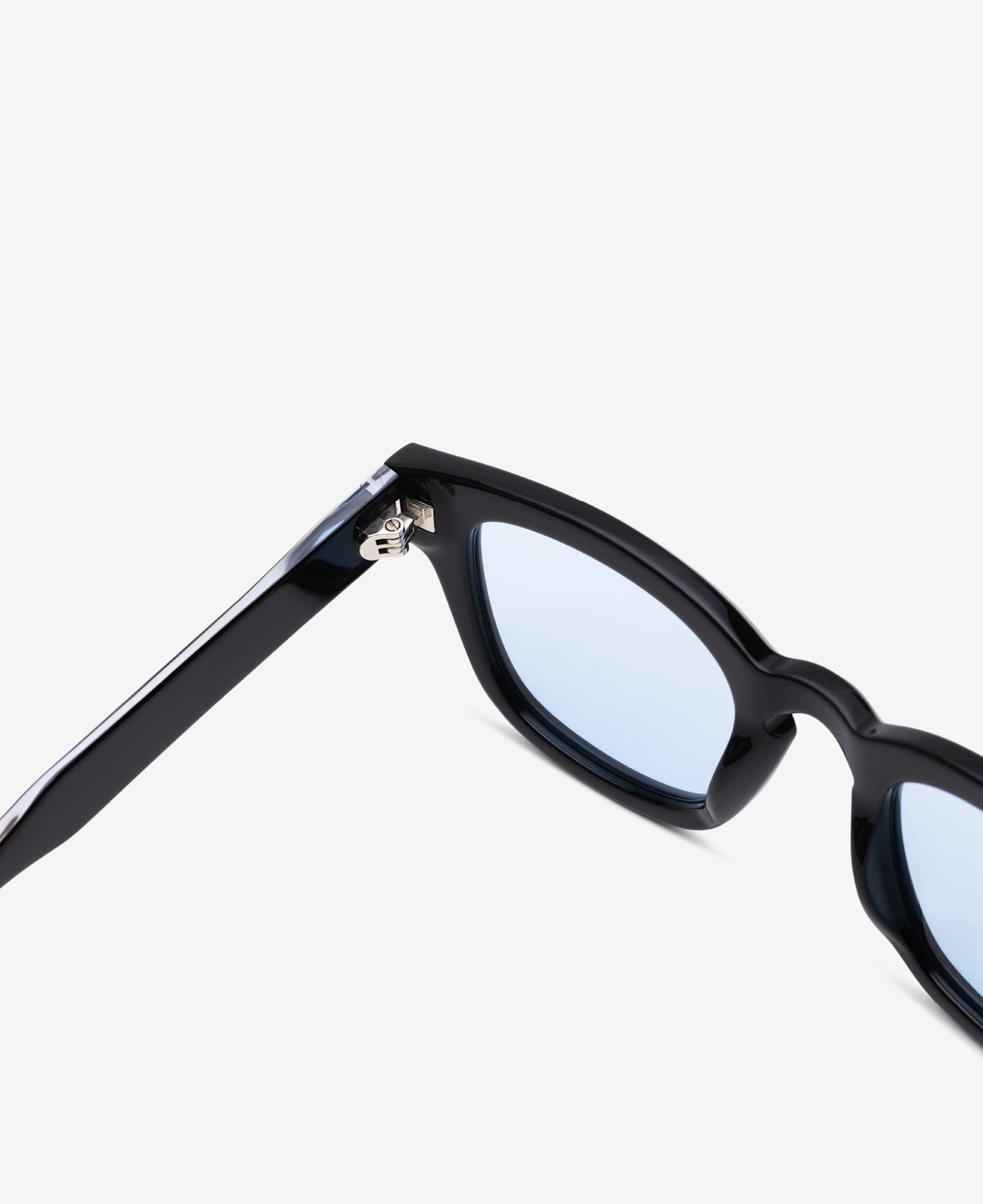 messyweekend-austin-reveal-brille-black-transparent-blue-tint image 3