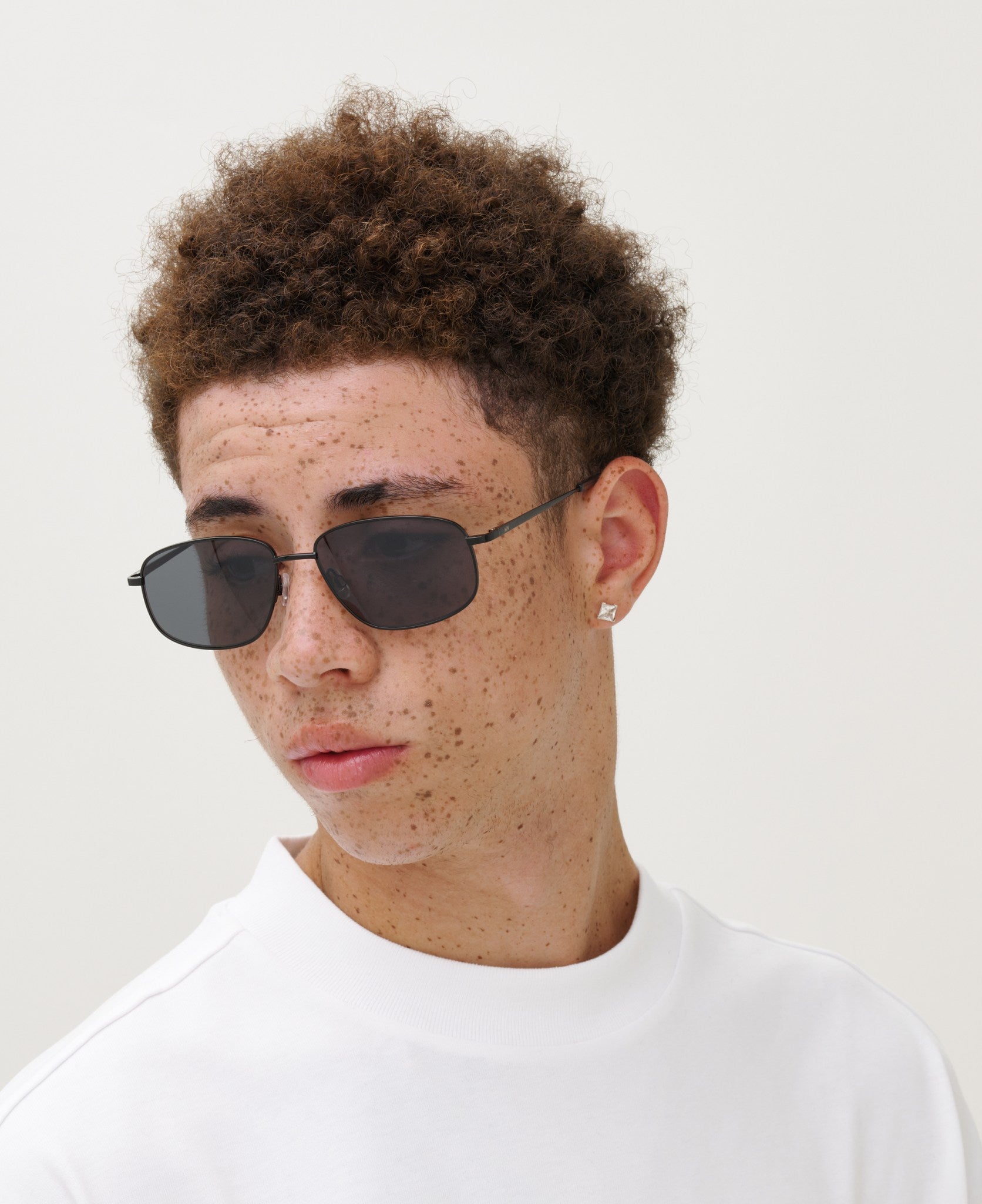 messyweekend-laurence-brille-black-grey-metall-rechteckig image 3