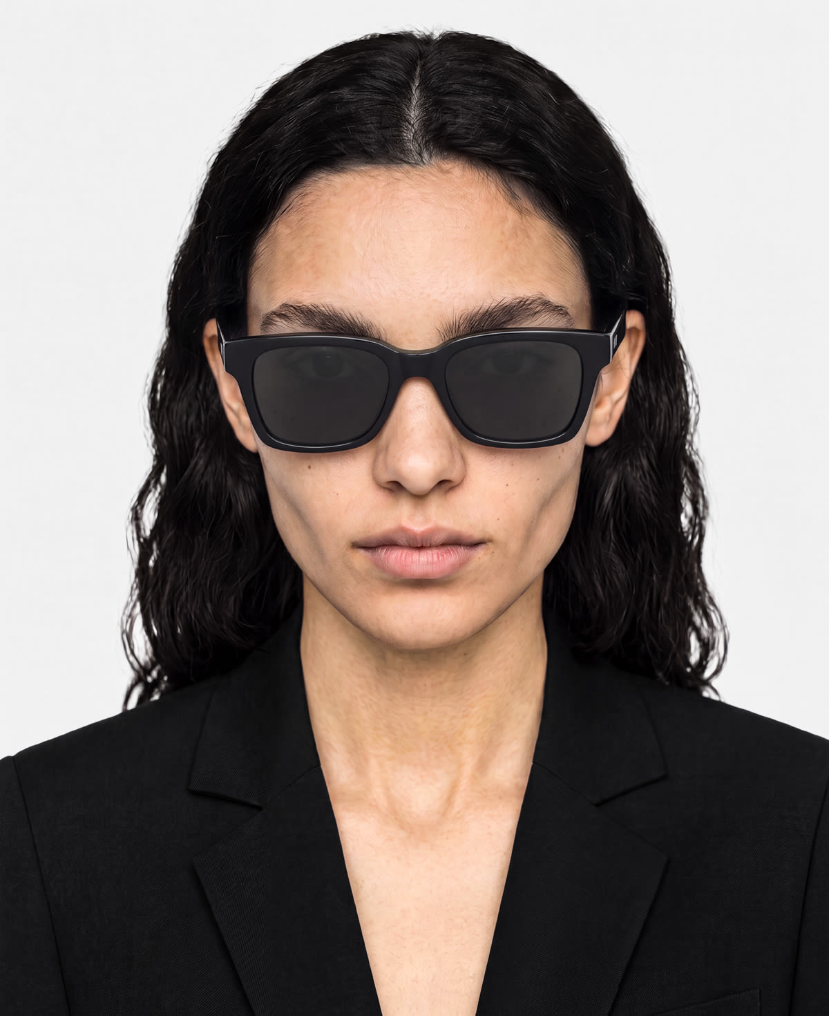 messyweekend-kiro-black-deep-grey-sonnenbrille image 2