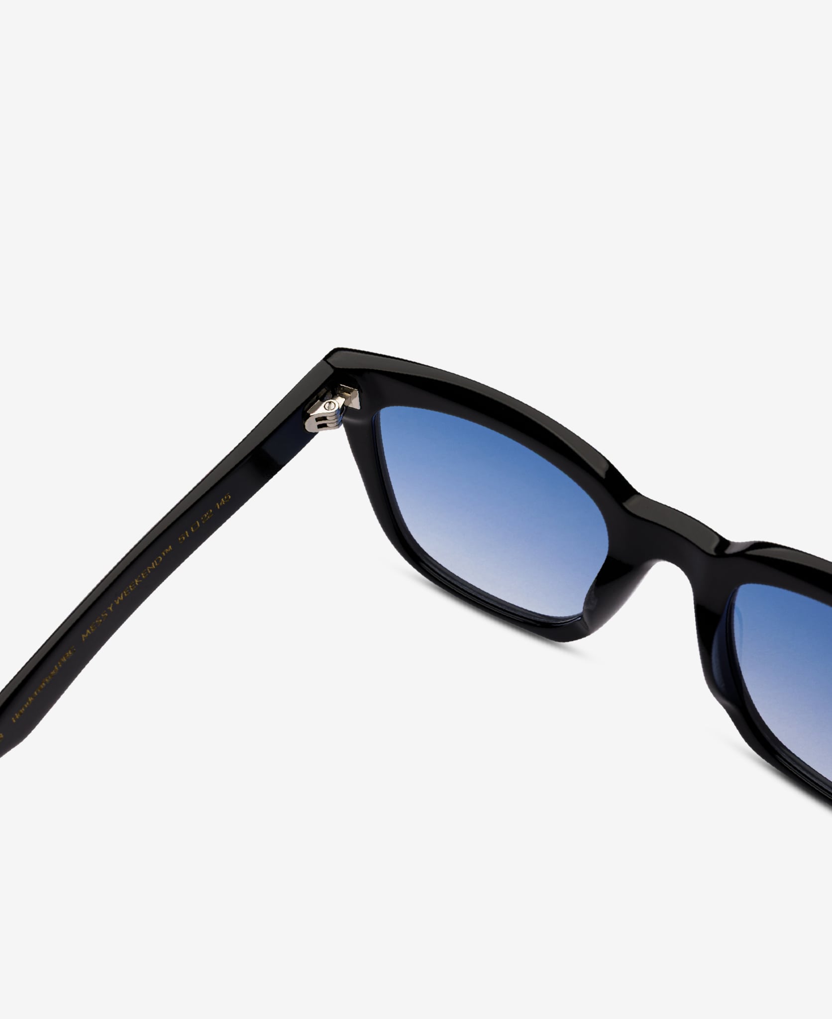 messyweekend-liv-sonnenbrille-black-gradient-blue image 4