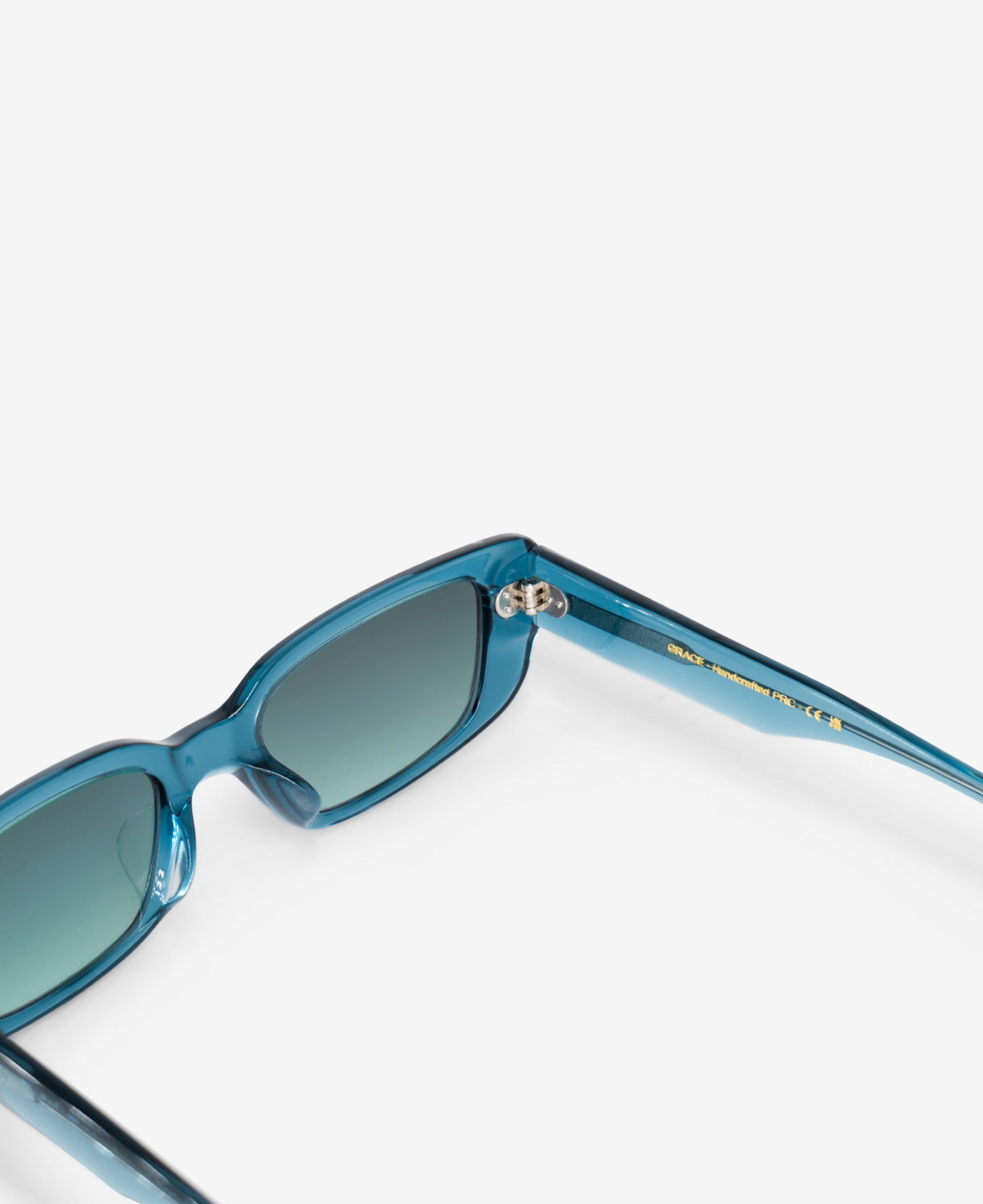messyweekend-grace-sonnenbrille-turquoise-gradient-green image 5