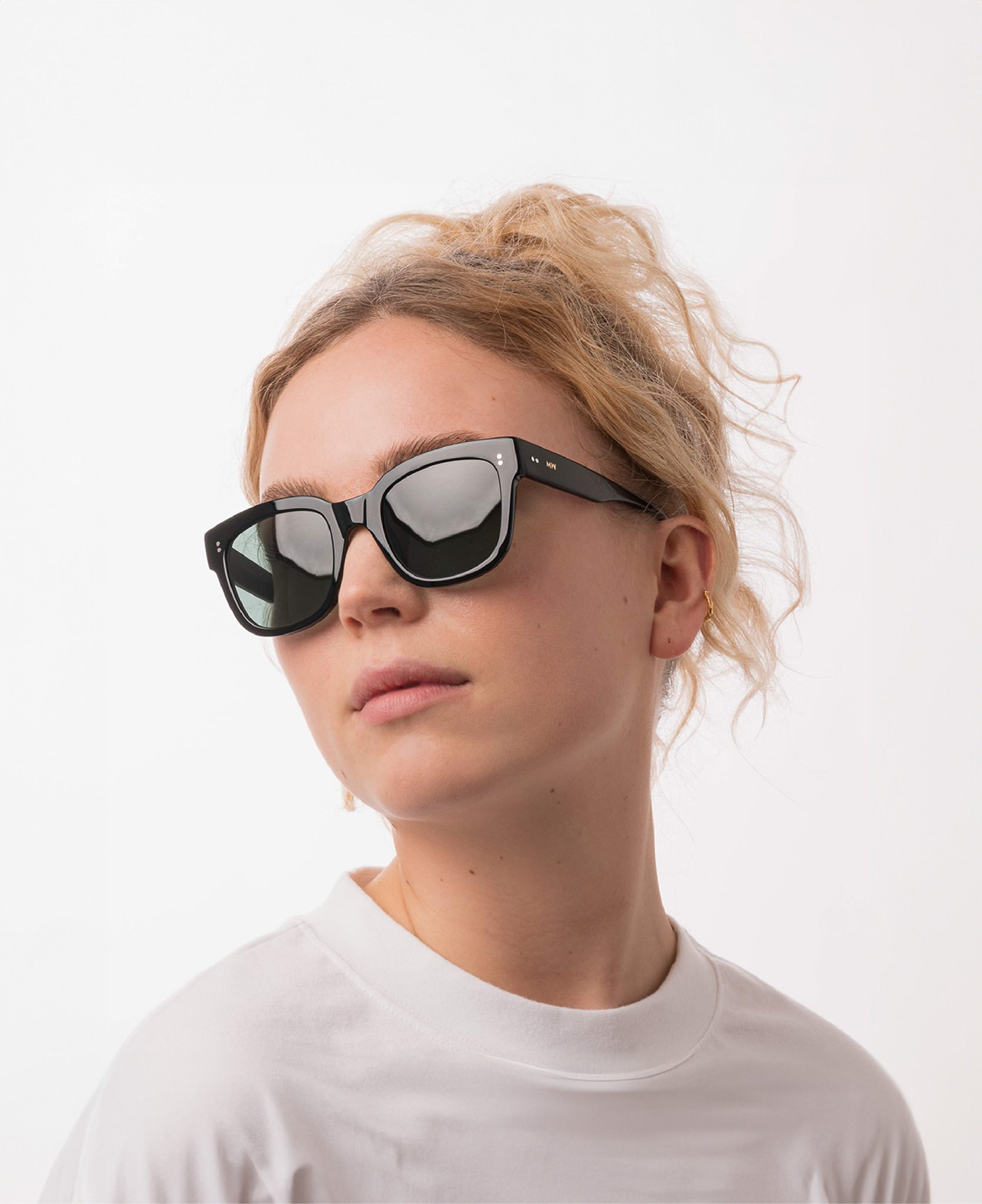 messyweekend-liv-sonnenbrille-black-green image 3