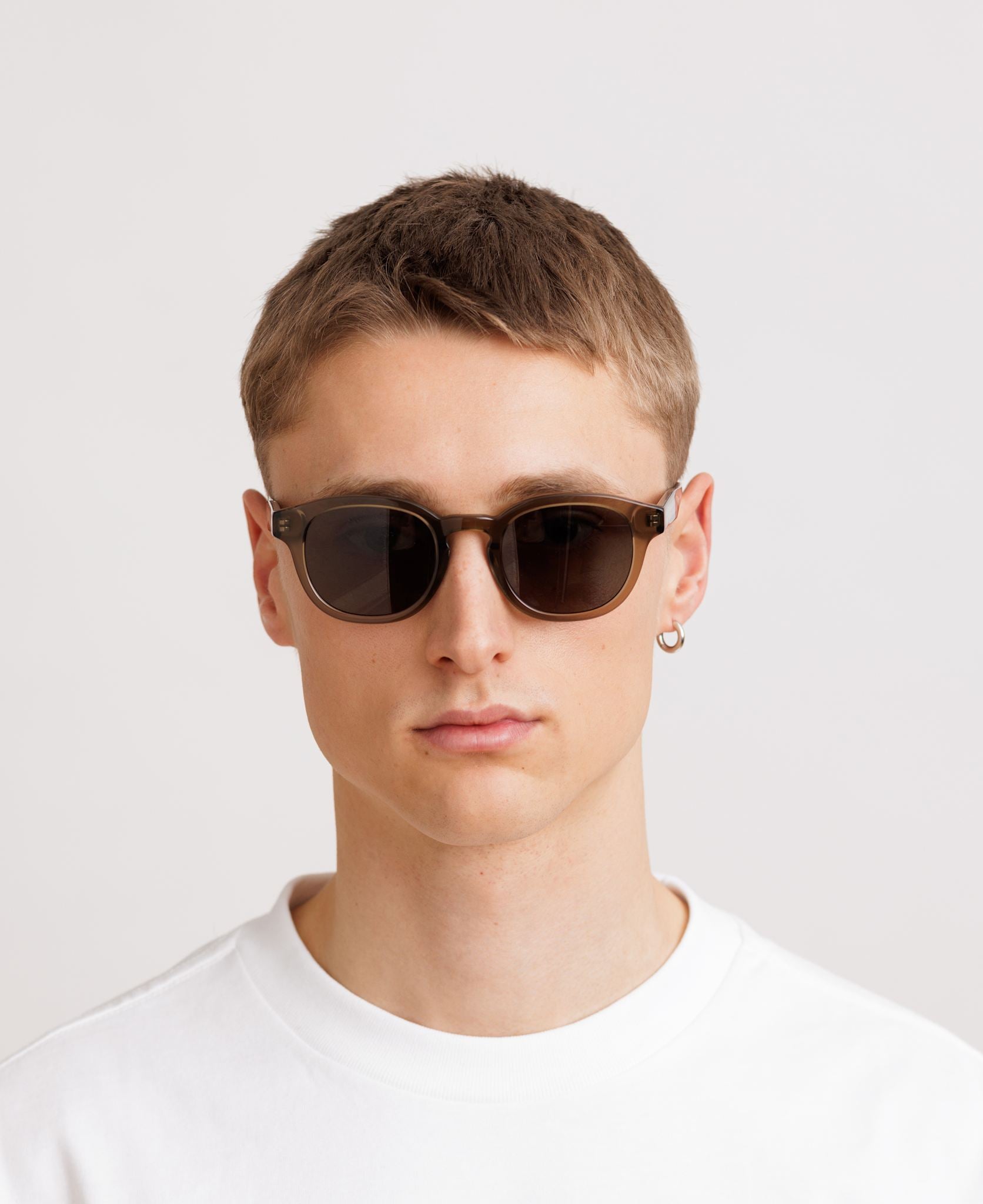 messyweekend-bille-reveal-sonnenbrille-bottle-green-transparent-green image 4