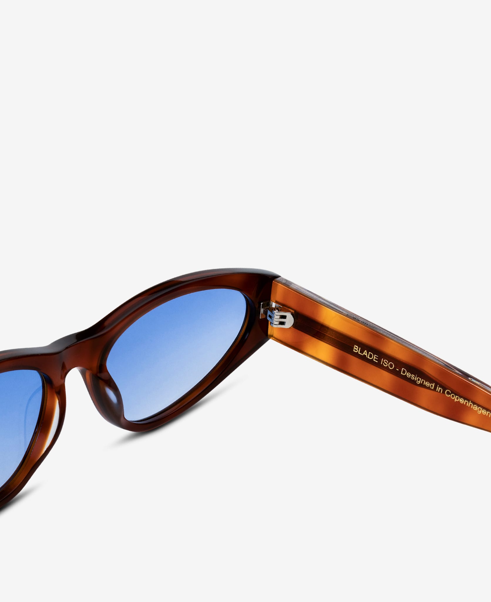 messyweekend-blade-sonnenbrille-havana-transparent-gradient-blue image 3
