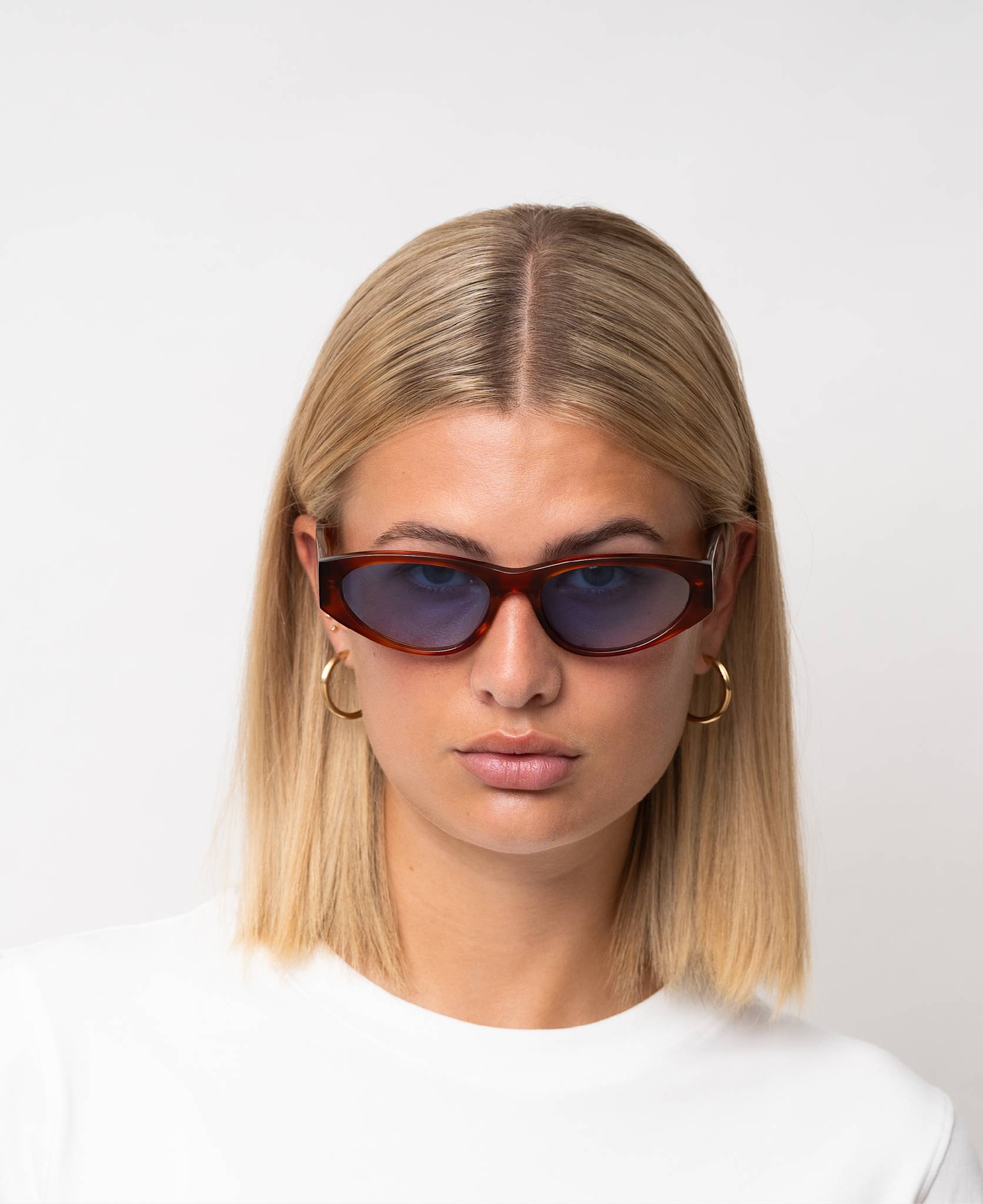 messyweekend-blade-sonnenbrille-havana-transparent-gradient-blue image 5