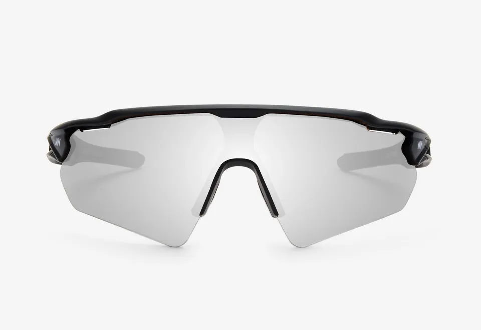 messyweekend-rapid-sportsonnenbrille-black-silver-mirrored-polarized image 1