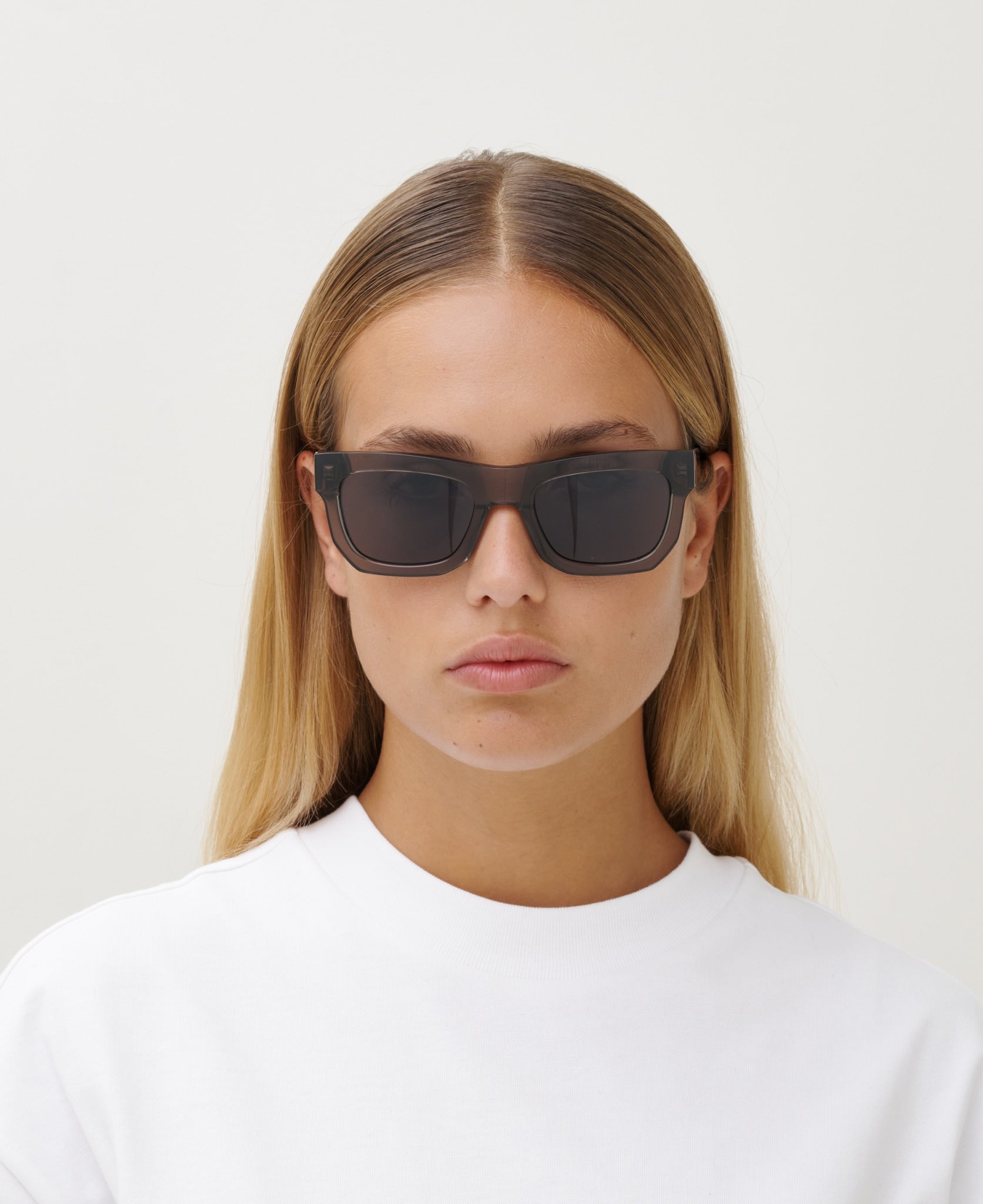 messyweekend-don-sonnenbrille-crystal-grey-grey image 4