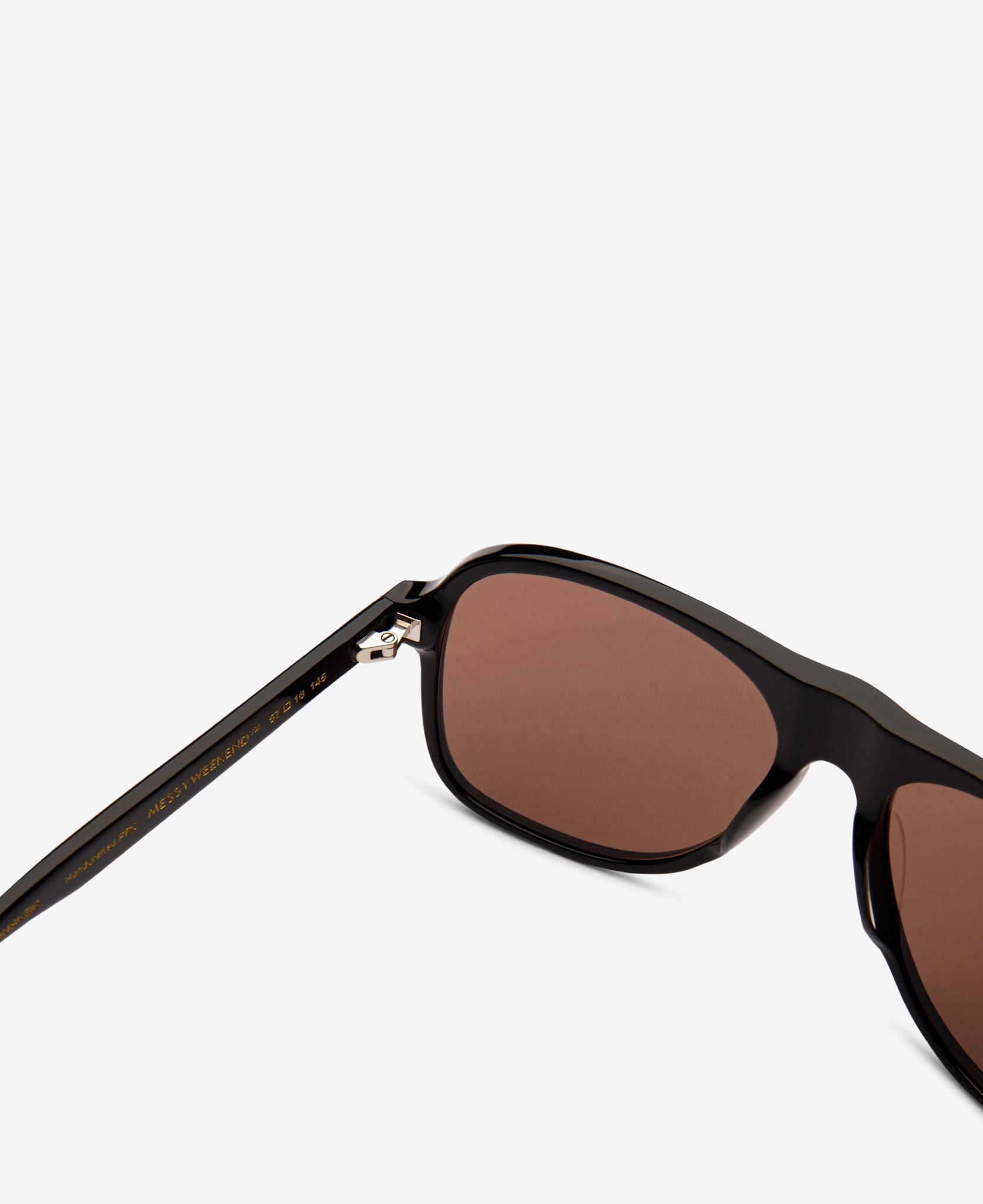 messyweekend-sonny-black-brown-sonnenbrille-aviator-oversize-premium image 4