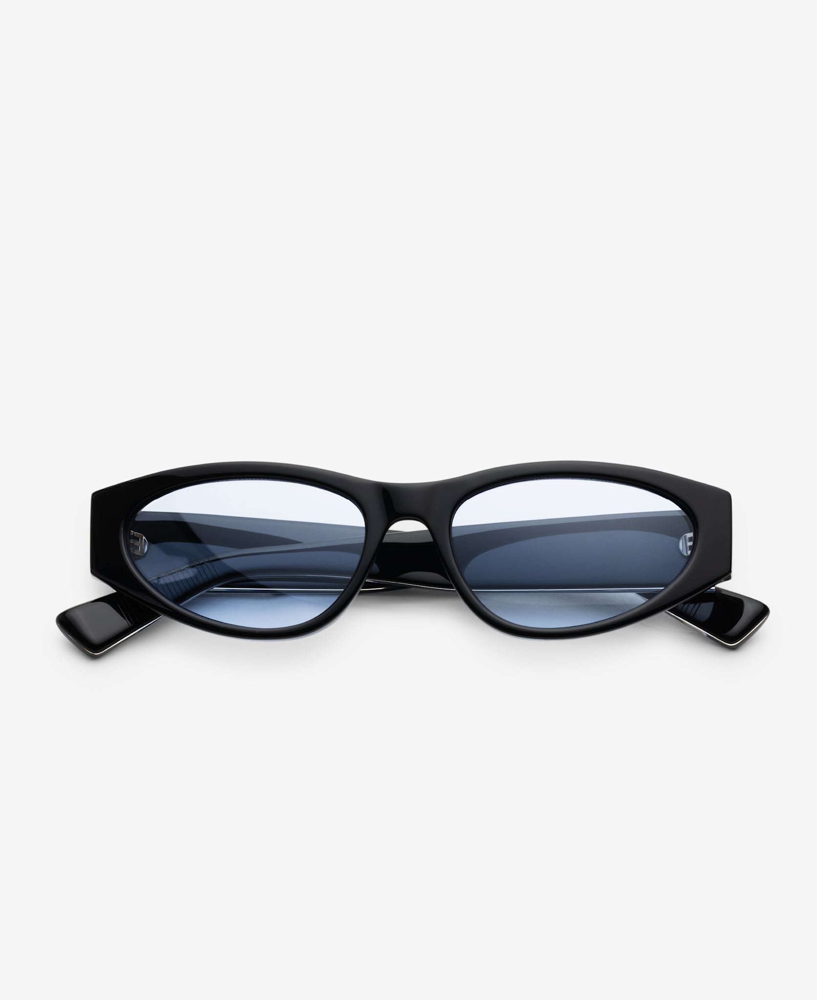 messyweekend-blade-reveal-brille-black-transparent-blue-tint-oval-acetat image 4