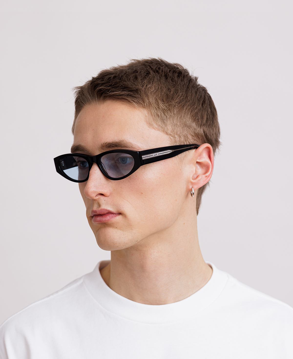 messyweekend-blade-reveal-brille-black-transparent-blue-tint-oval-acetat image 6