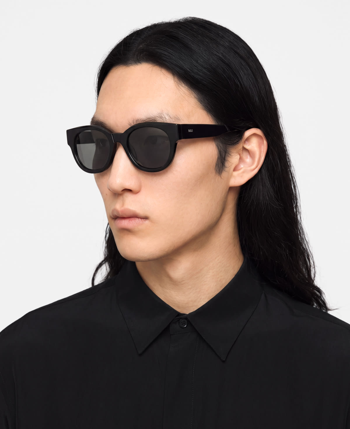 messyweekend-iona-sonnenbrille-black-deep-grey image 3