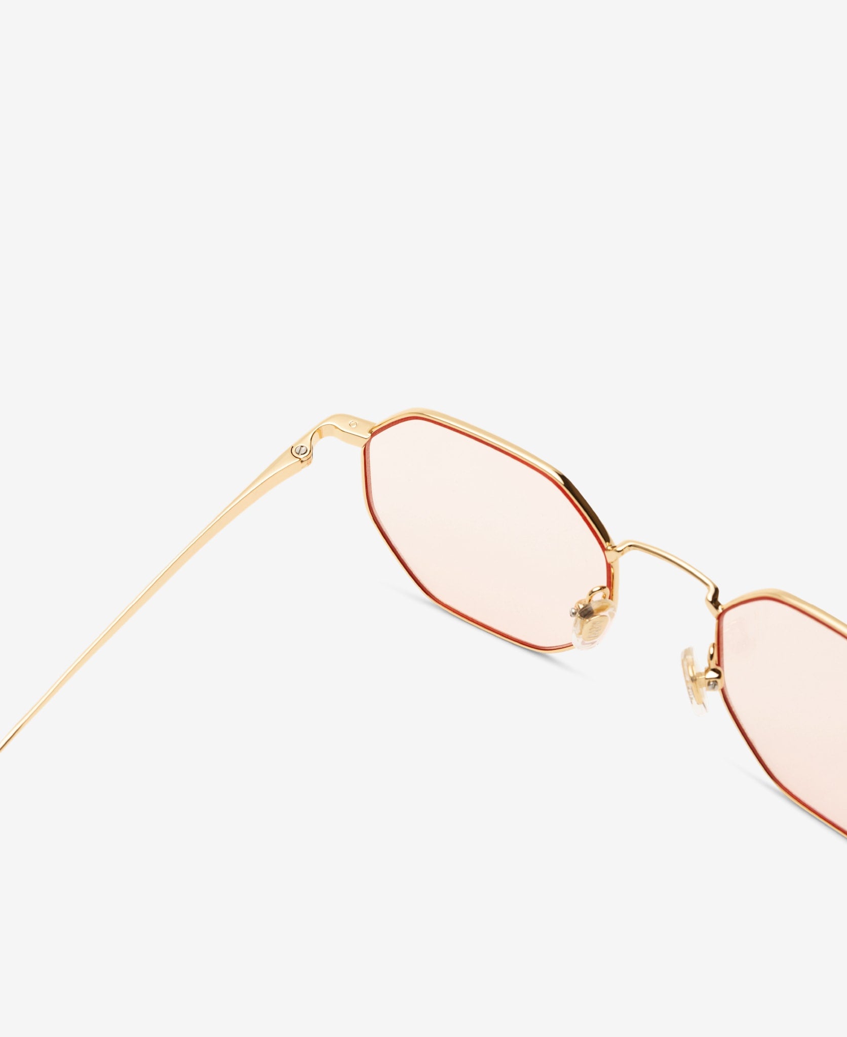 messyweekend-liam-optics-blaulichtbrille-gold-peach-red-tint image 3