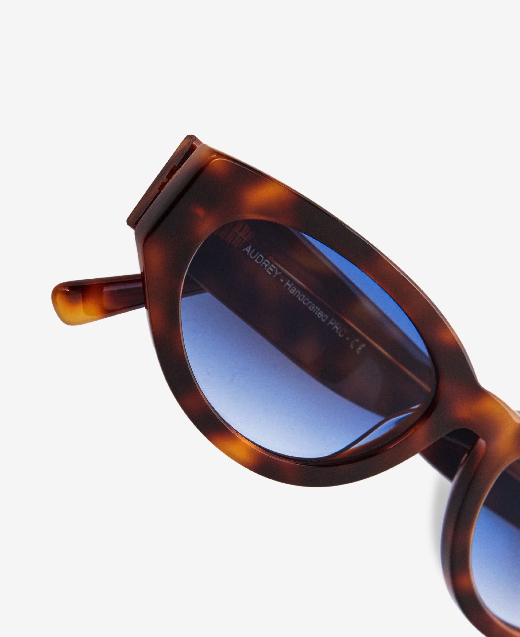 messyweekend-audrey-sonnenbrille-tortoise-blue-oval-cat-eye image 5