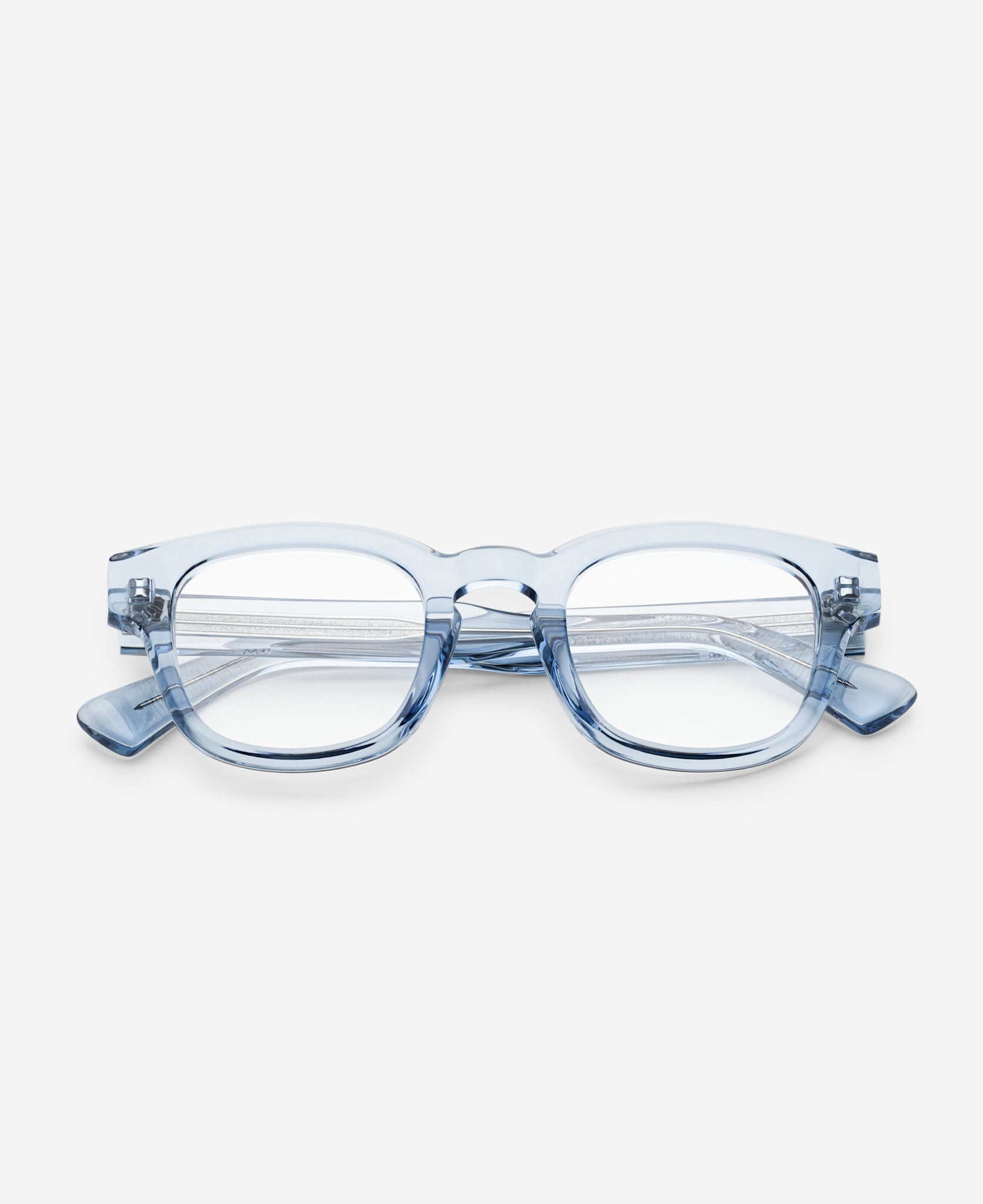 messyweekend-austin-optics-brille-trans-blue-clear image 4