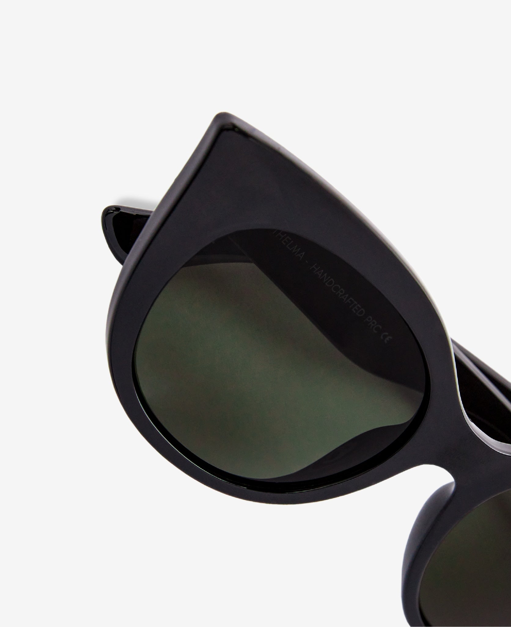 messyweekend-thelma-sonnenbrille-black-green image 5