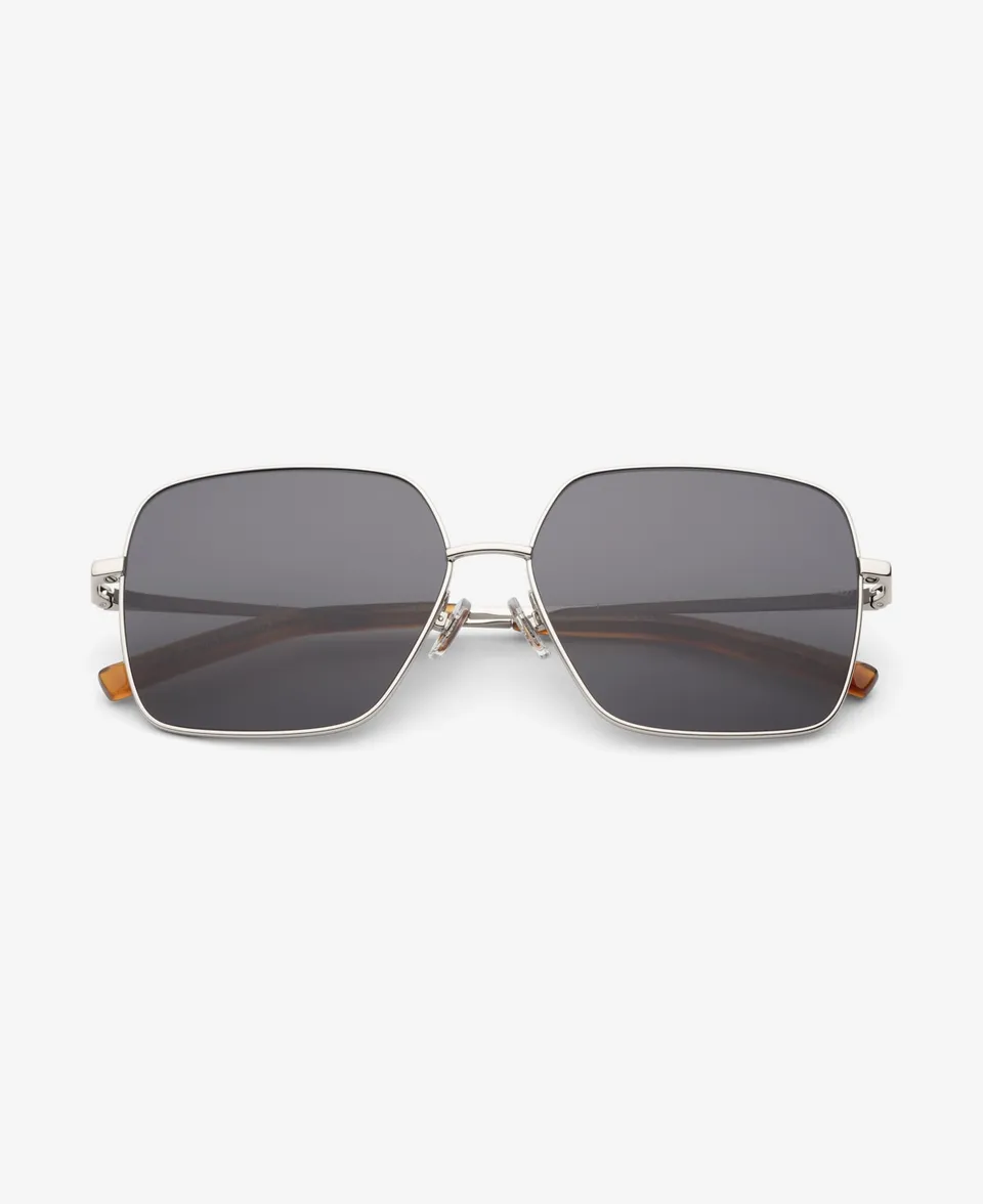 messyweekend-arel-shiny-silver-deep-grey-navigator-sonnenbrille image 1