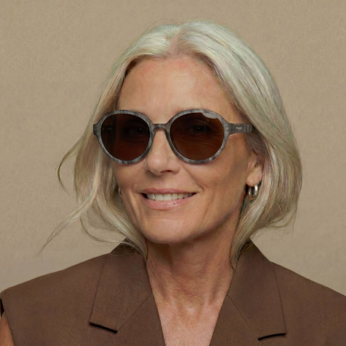 rau-readers-elle-sonnenbrille-grey-wood-matte image 2