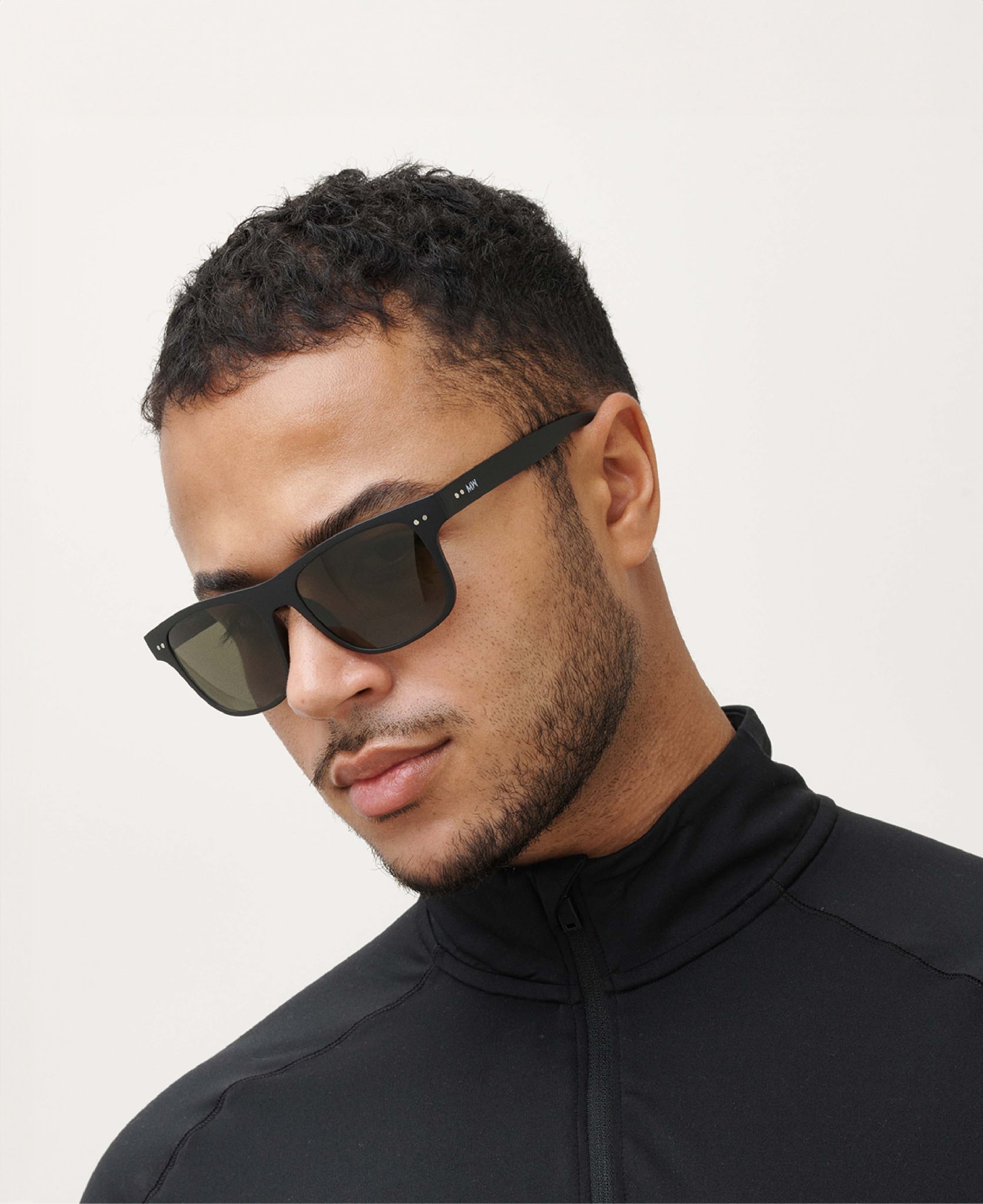 messyweekend-tempo-sport-sonnenbrille-black-grey image 3